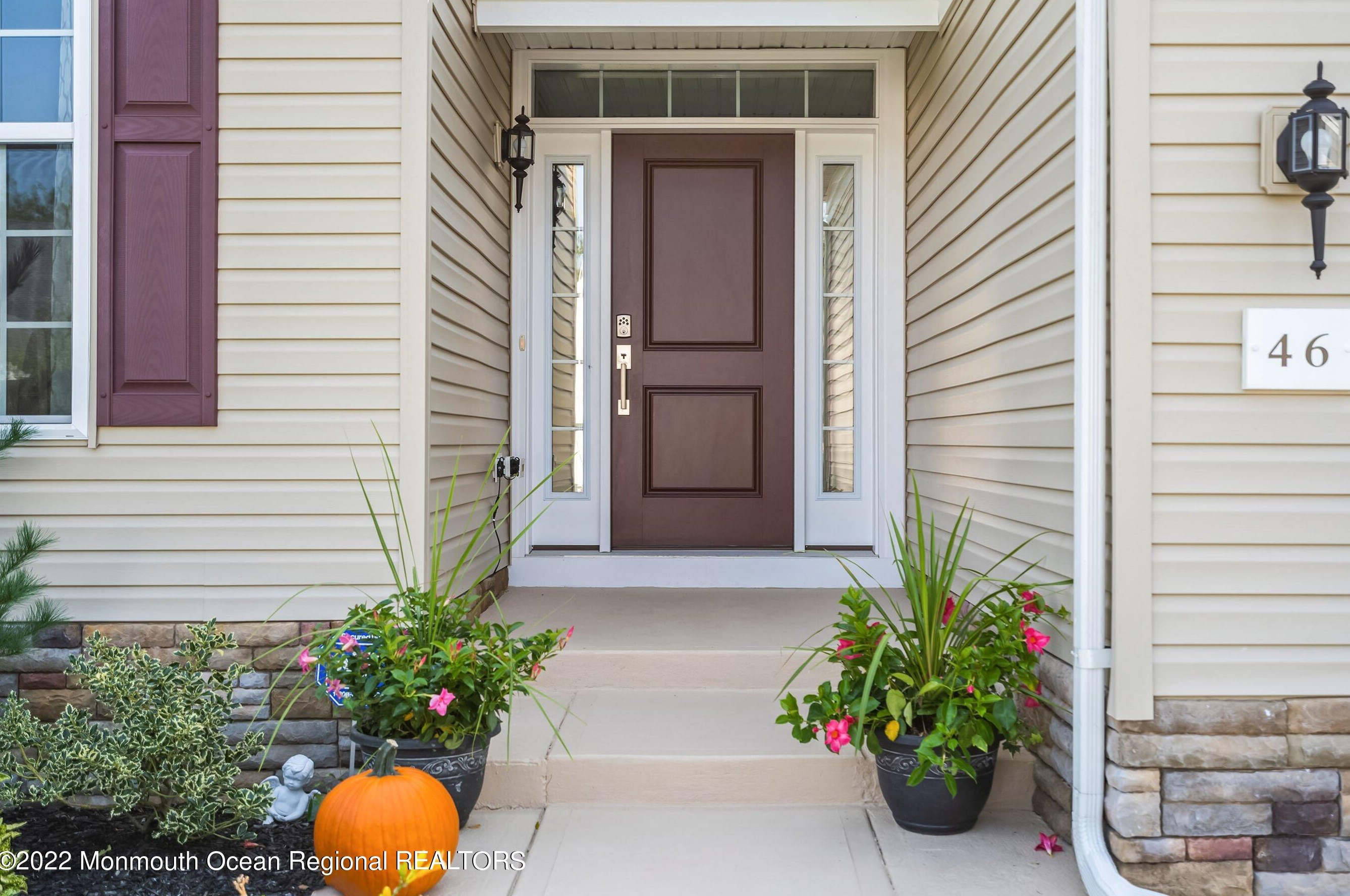 46 Ambermist Wy, Lacey, NJ 08731