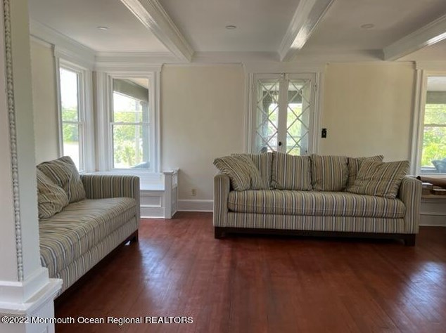 404 Lake Dr, Tinton Falls, NJ 07711