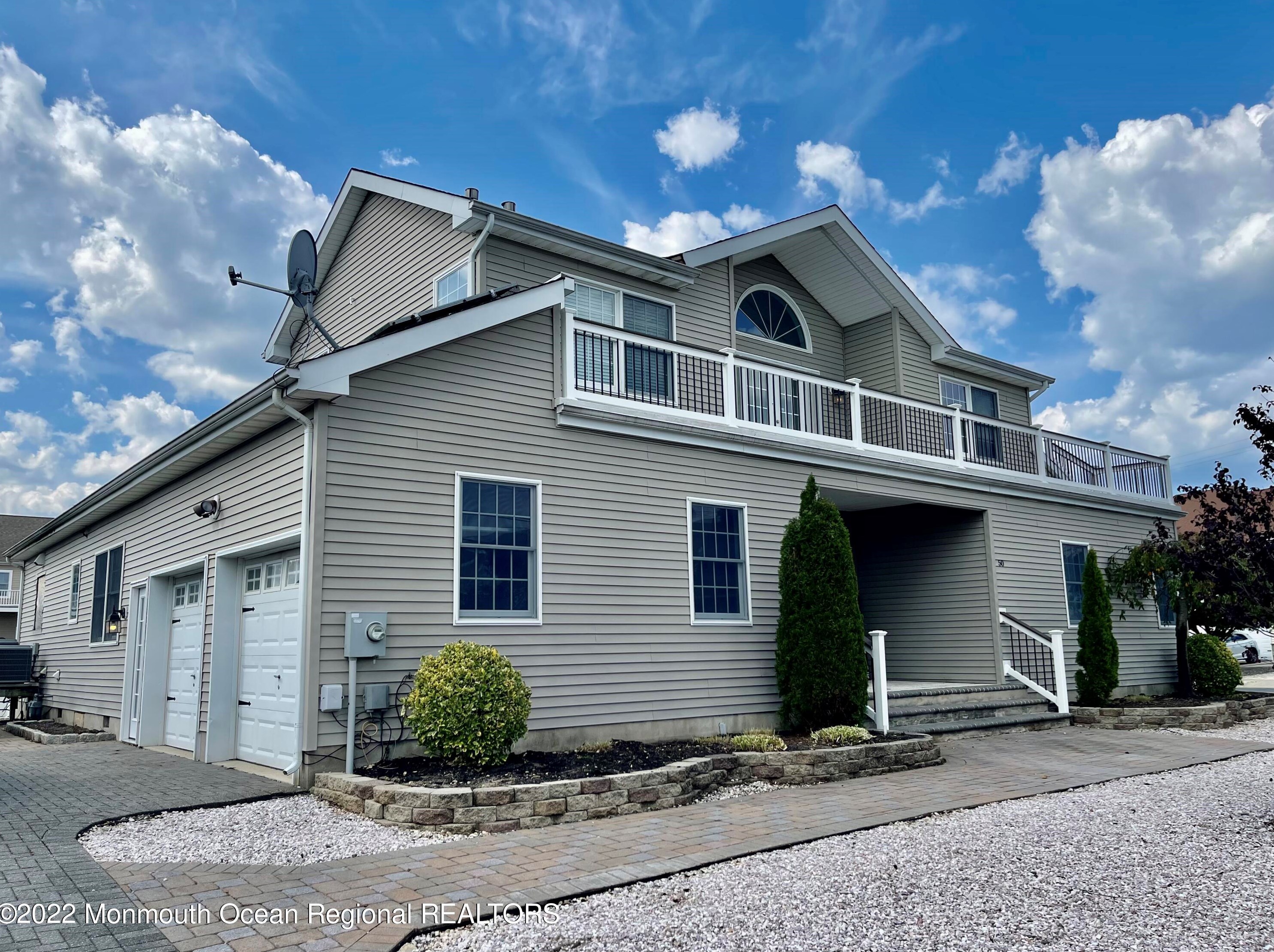 50 Neptune Rd, Toms River, NJ 08753-2031