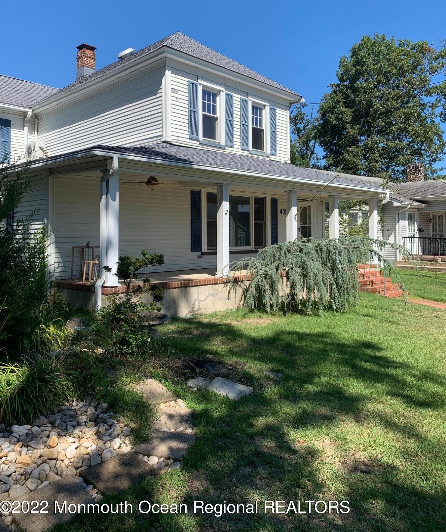 421 W Lincoln Ave, Oakhurst, NJ 07755