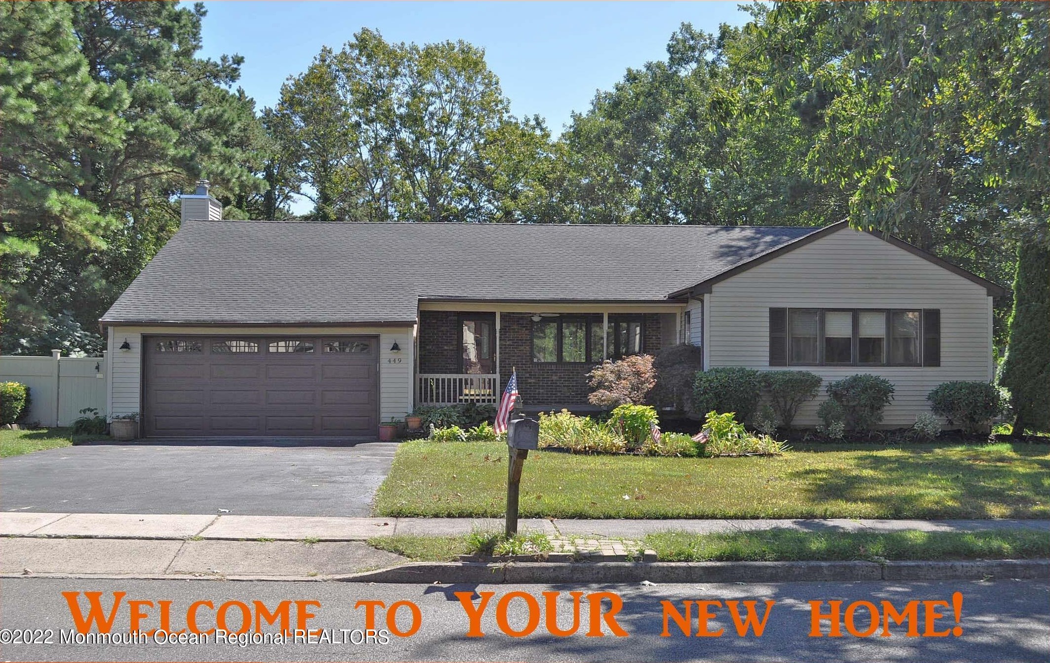 449 Lake Barnegat Dr, Lacey, NJ 08731