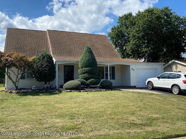 51 Irongate Ln, Matawan, NJ 07747-1721