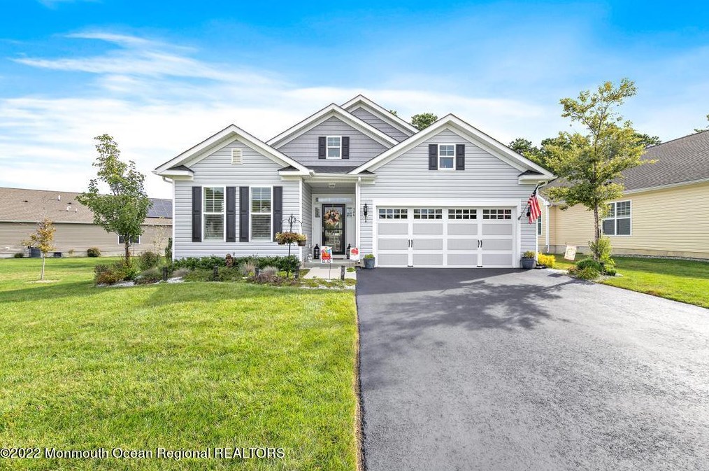 346 Newport Way, Tuckerton, NJ 08087-3651