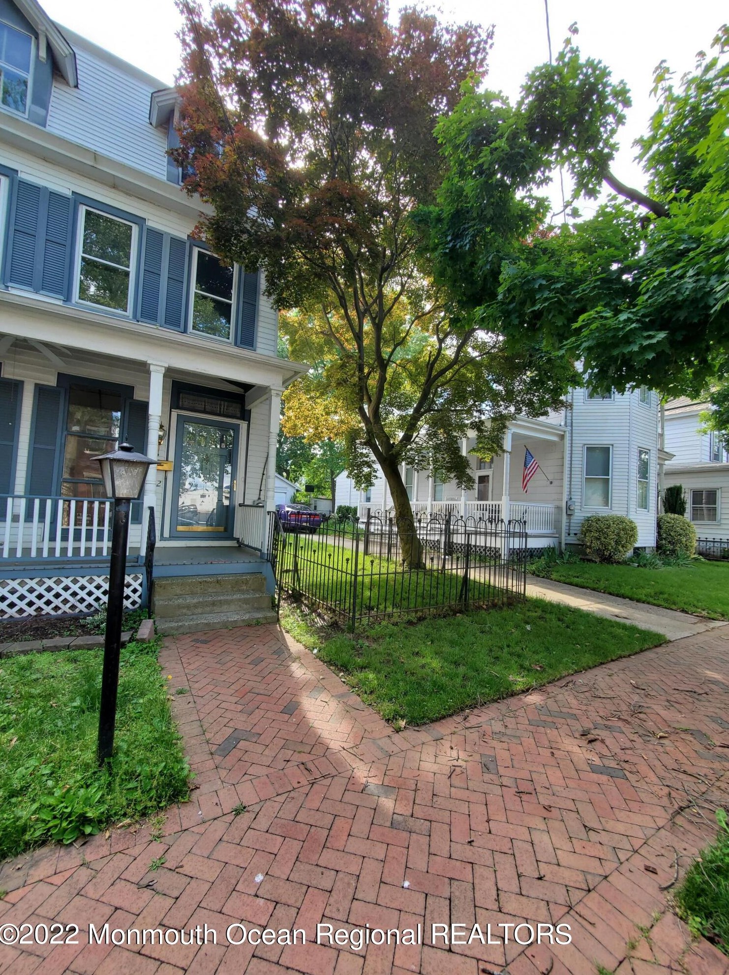 422 Locust Ave, Burlington NJ  08016-4510 exterior