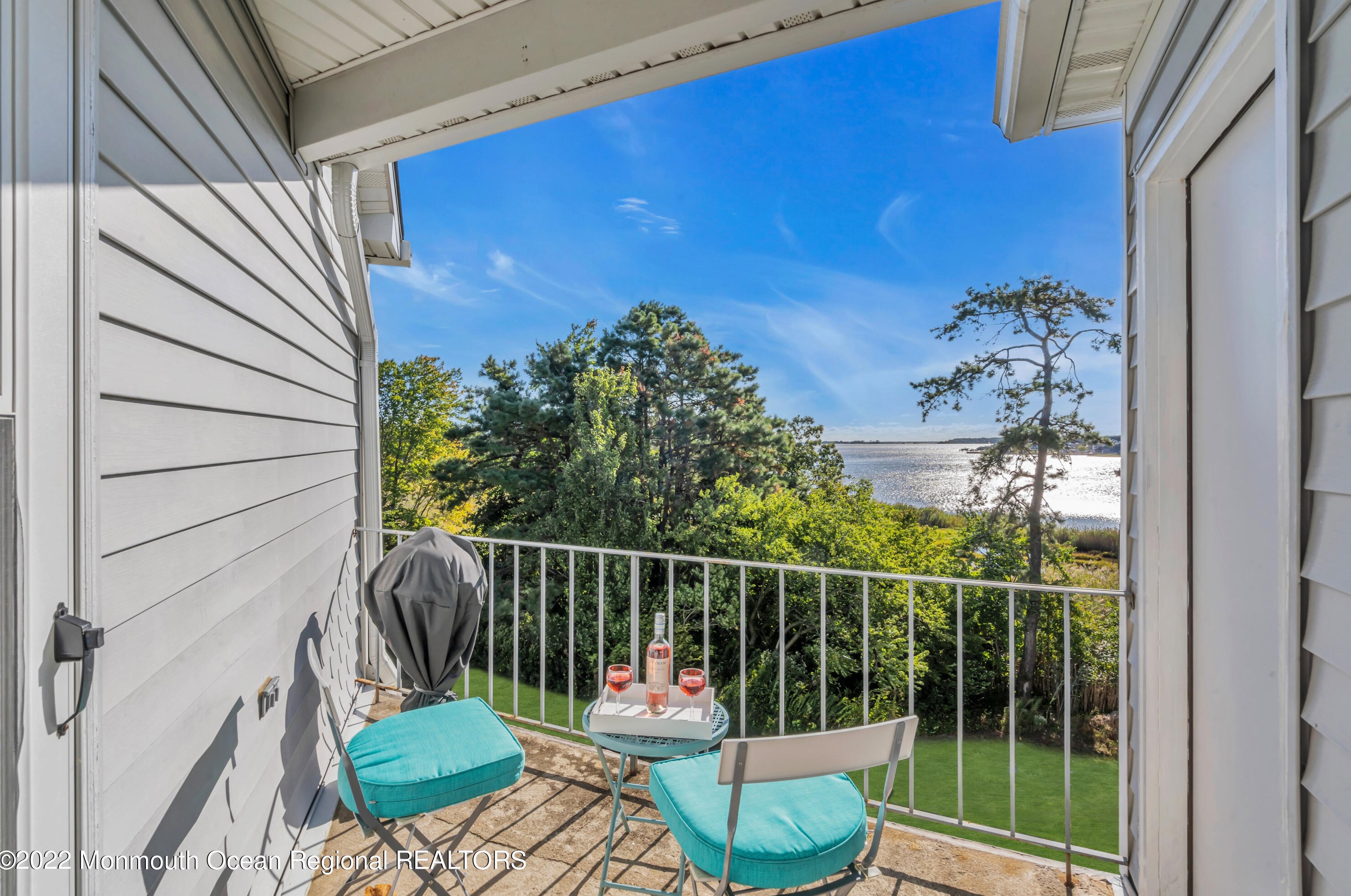 2220 Waters Edge Dr, Toms River NJ  08753-2668 exterior