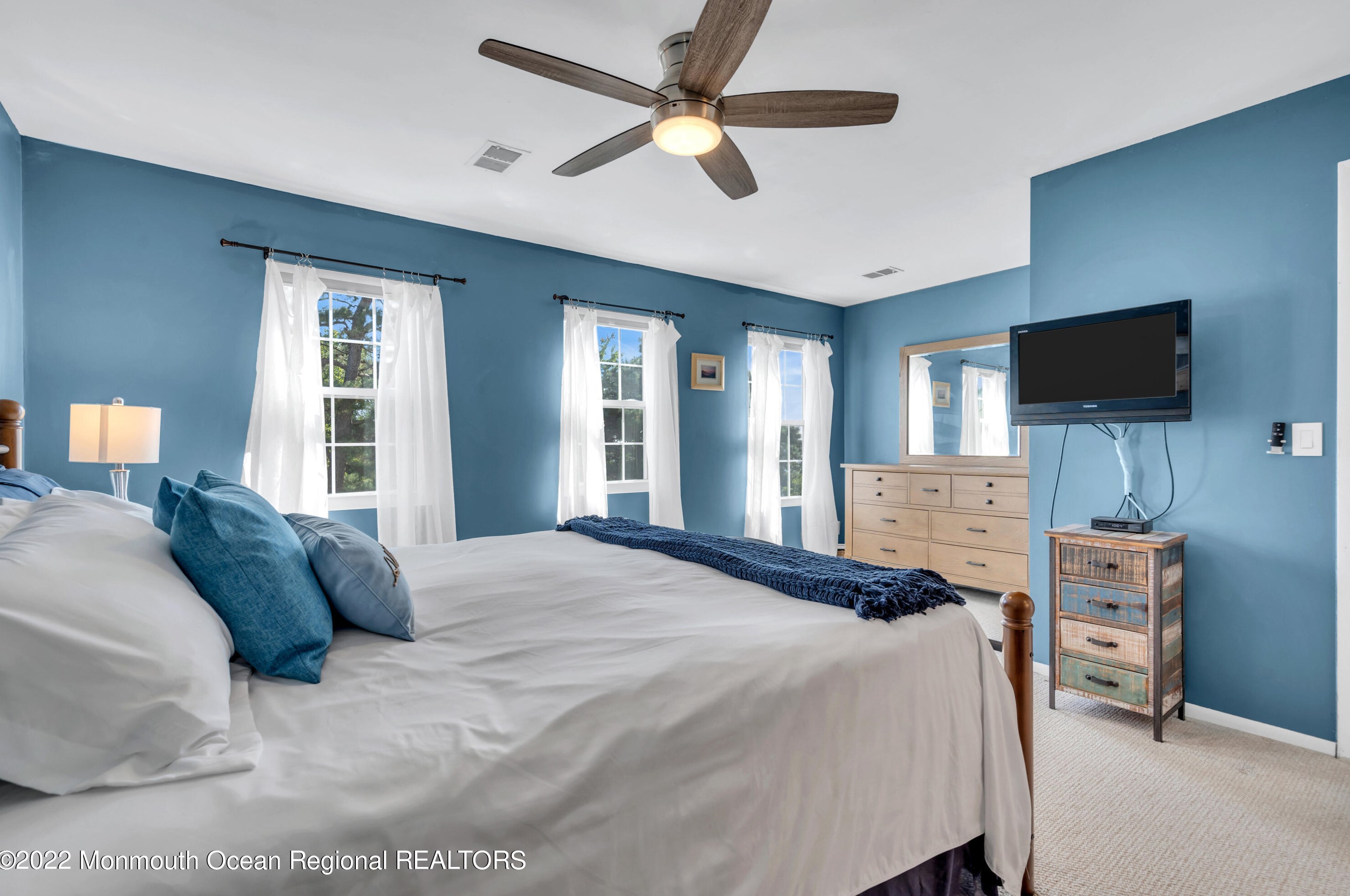 2220 Waters Edge Dr, Toms River NJ  08753-2668 exterior