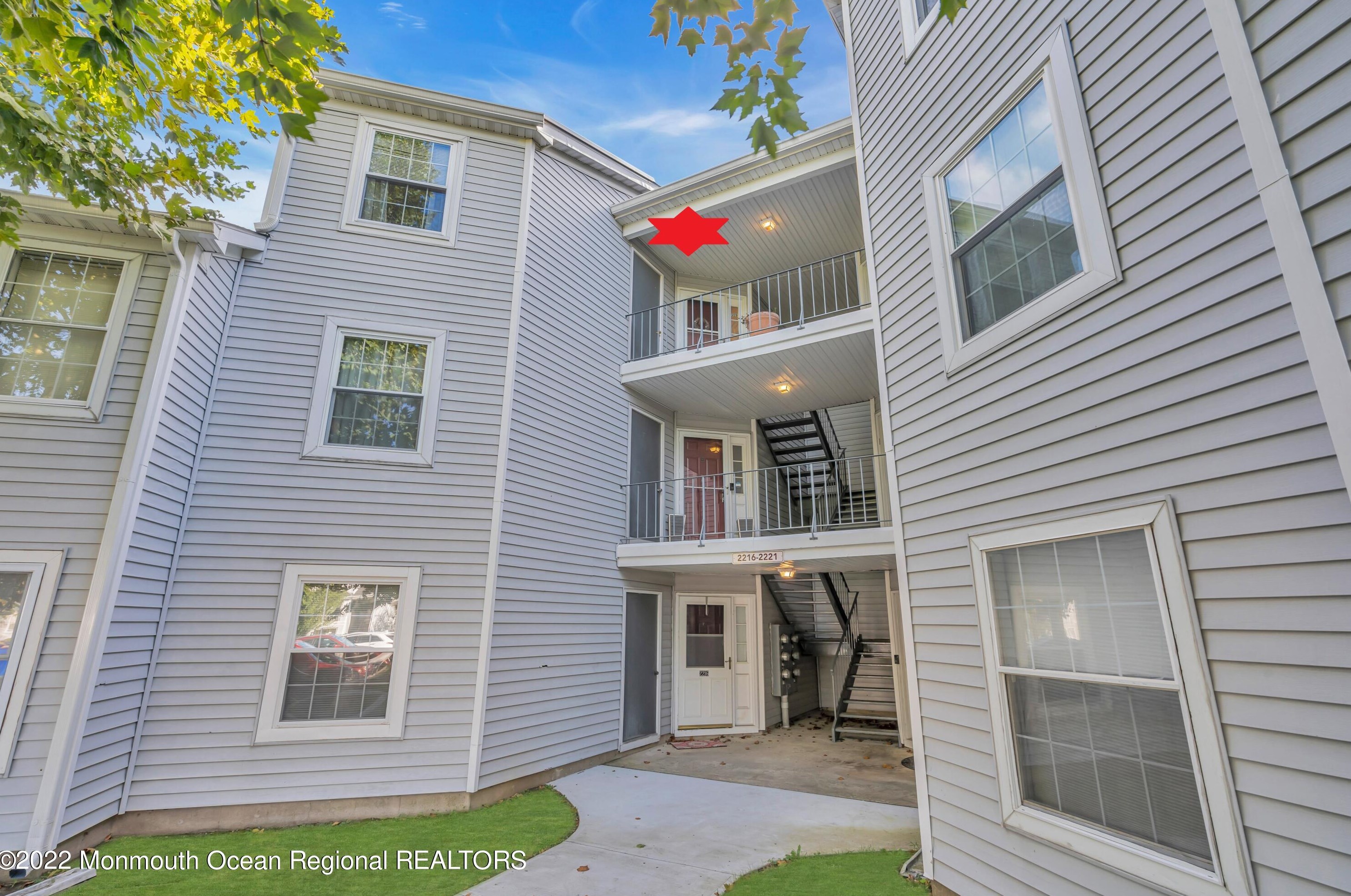 2220 Waters Edge Dr, Toms River NJ  08753-2668 exterior