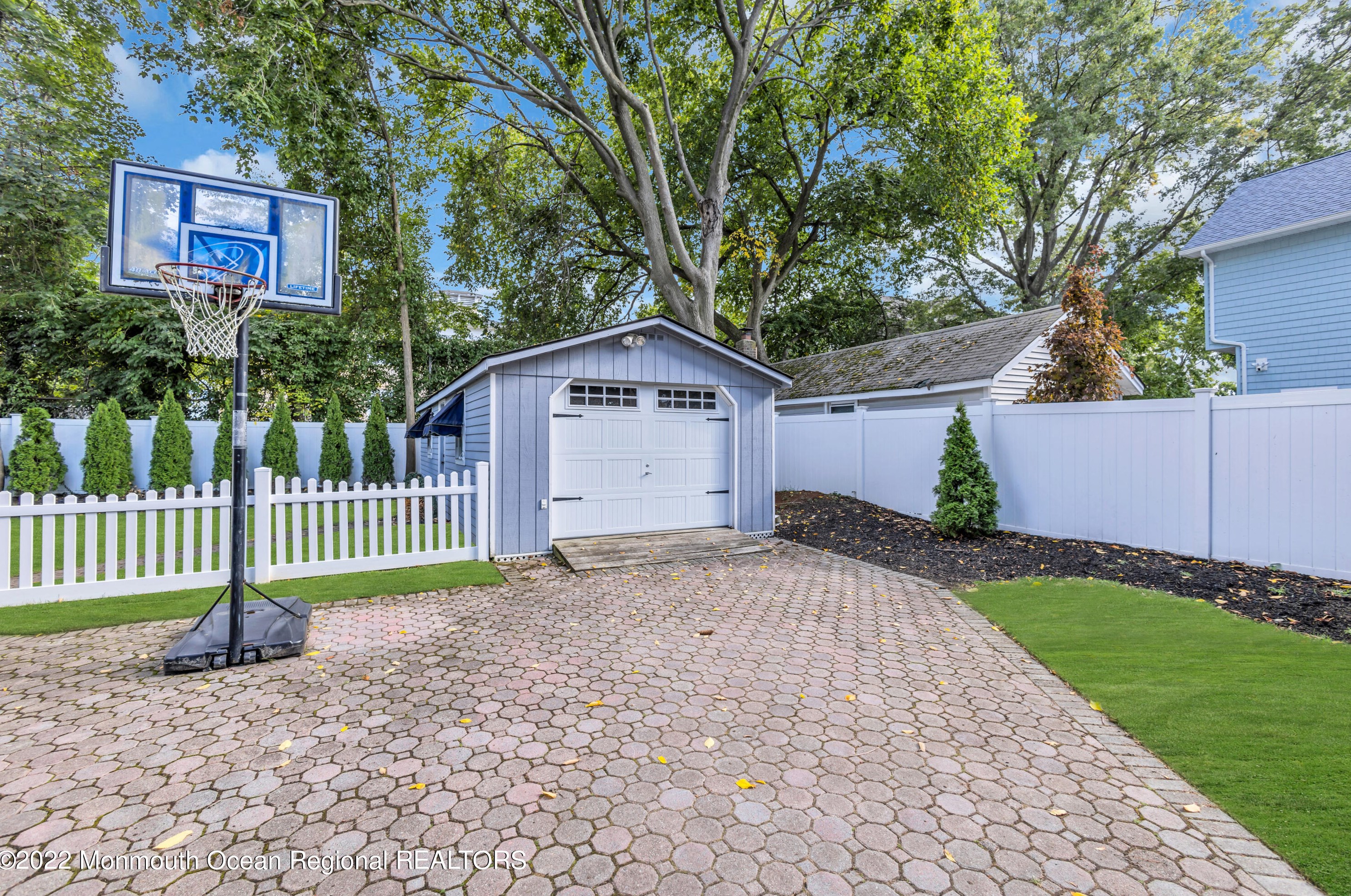 28 Parker Ave, Wall Township NJ  08736-3006 exterior