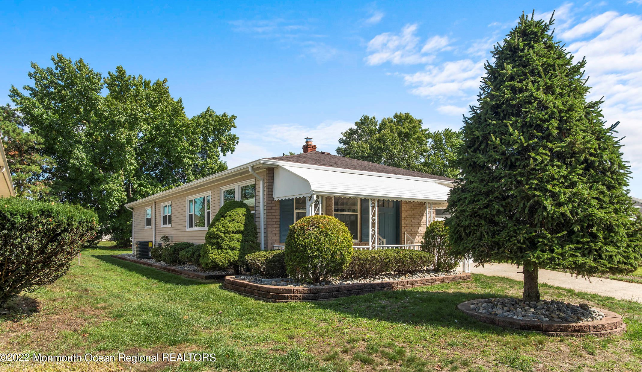 242 Charlotteville Dr, Toms River NJ  08757-3821 exterior