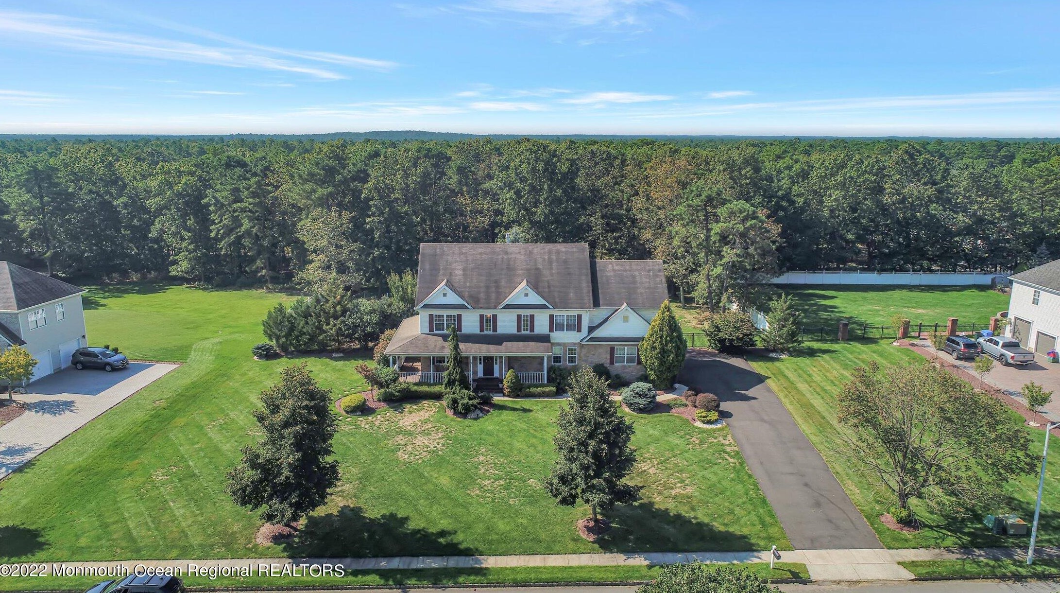 26 Woods Edge Dr, Jackson Twp, NJ 08527