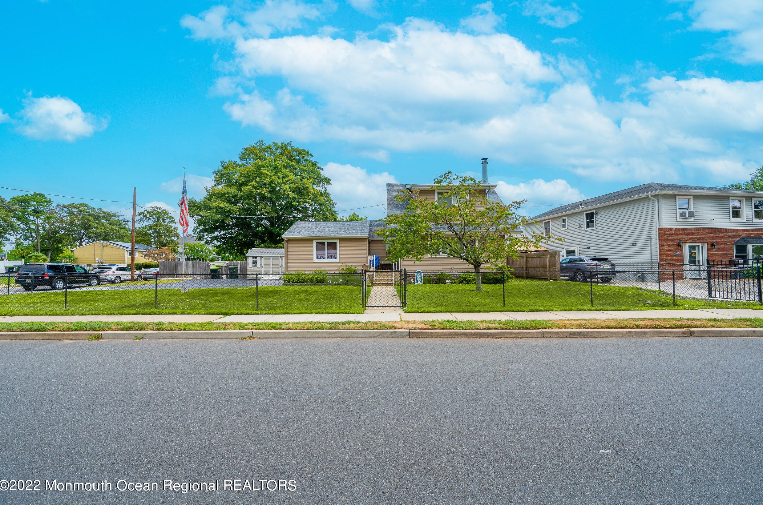 144 Laurel Ave, Ideal Beach NJ  07734-2953 exterior