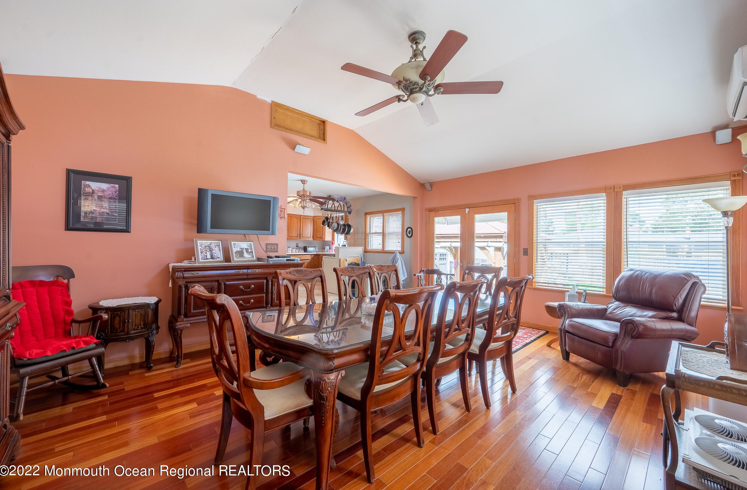 144 Laurel Ave, Ideal Beach NJ  07734-2953 exterior