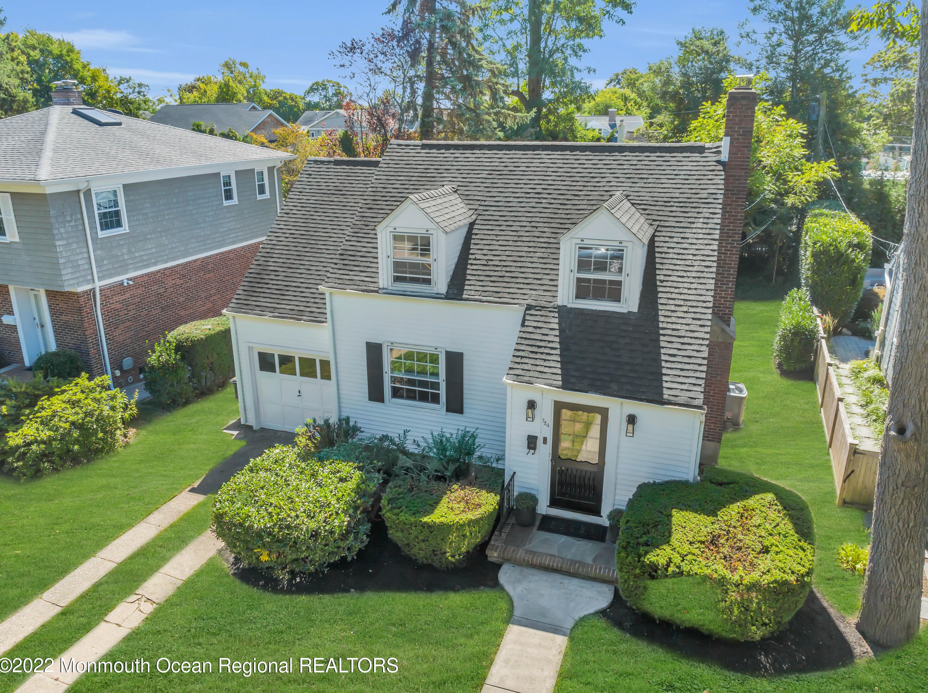 724 Crescent Pl, Wall Township, NJ 08750-2801