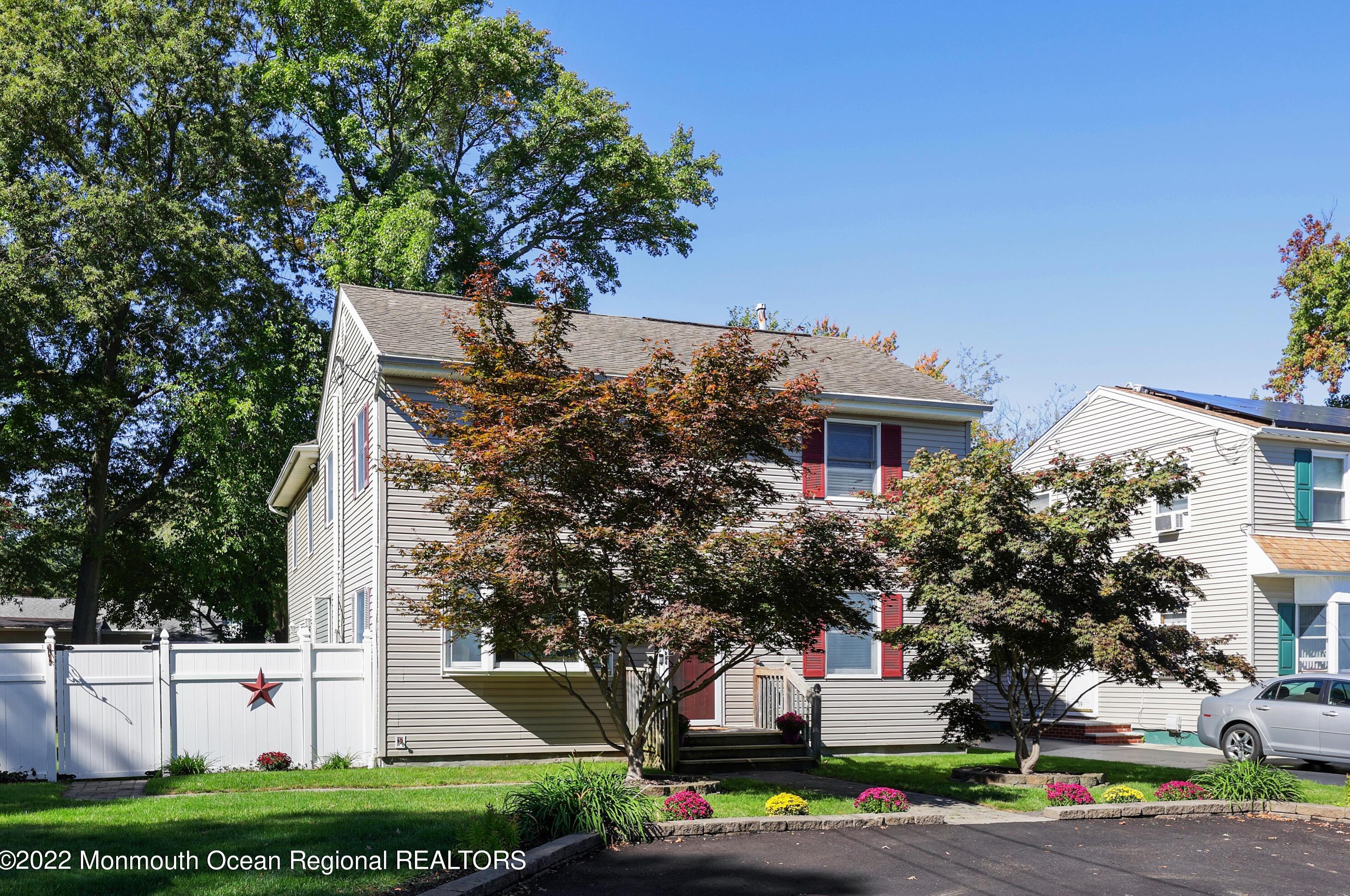 63 Poplar Ave, Ideal Beach, NJ 07734-3075