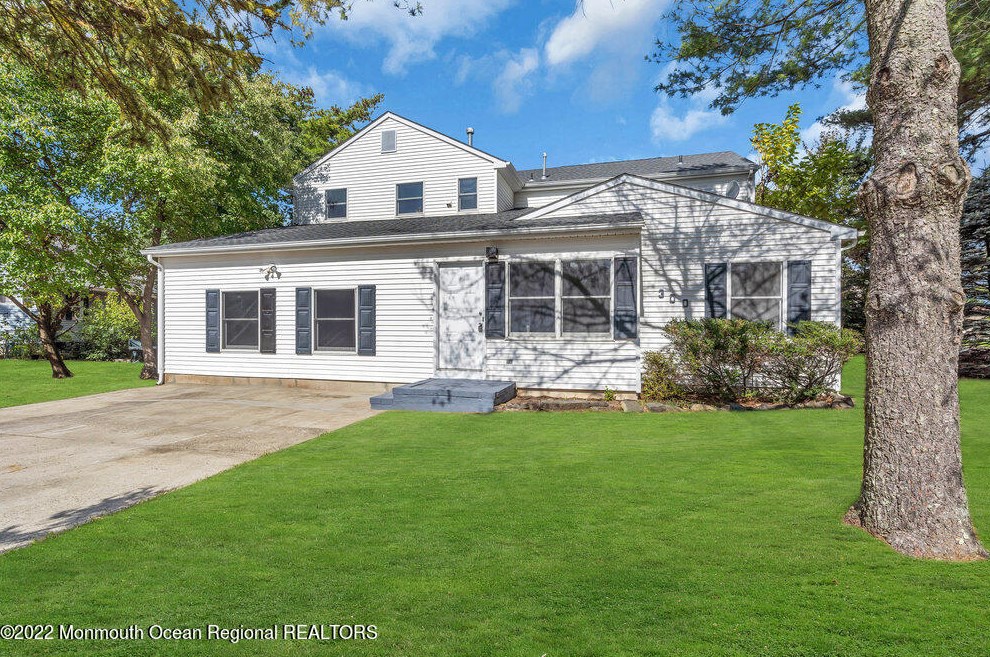 300 Prospect Dr, Bricktown, NJ 08724