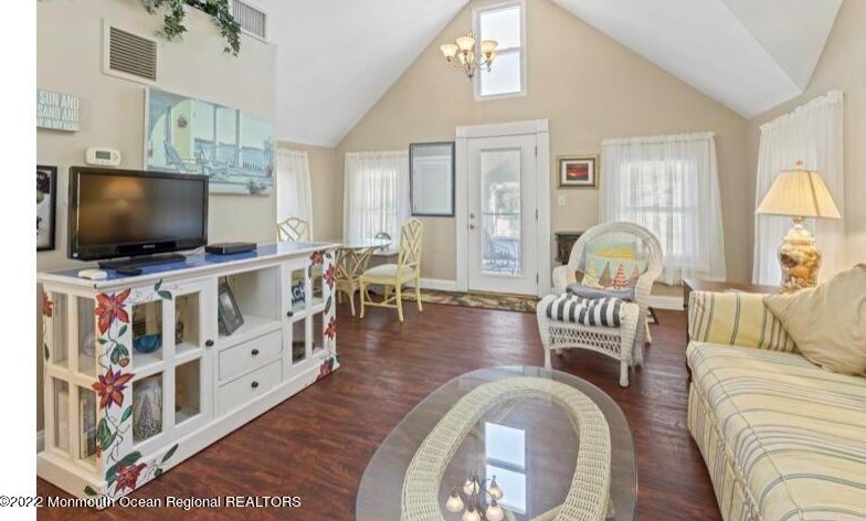 111 7 Ave, Belmar NJ  07719-2205 exterior