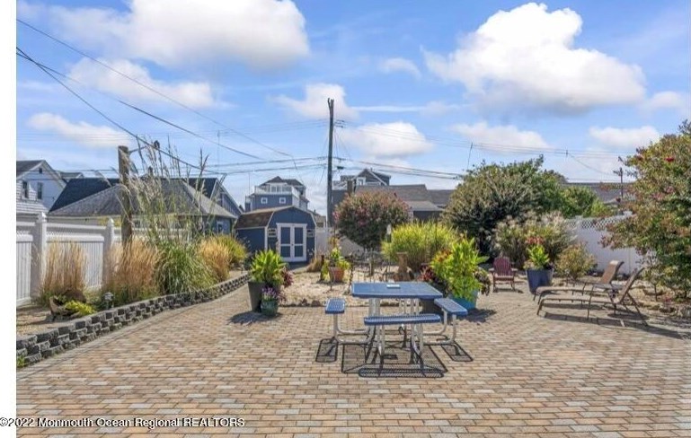 111 7 Ave, Belmar NJ  07719-2205 exterior