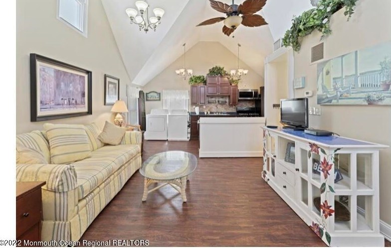 111 7 Ave, Belmar NJ  07719-2205 exterior