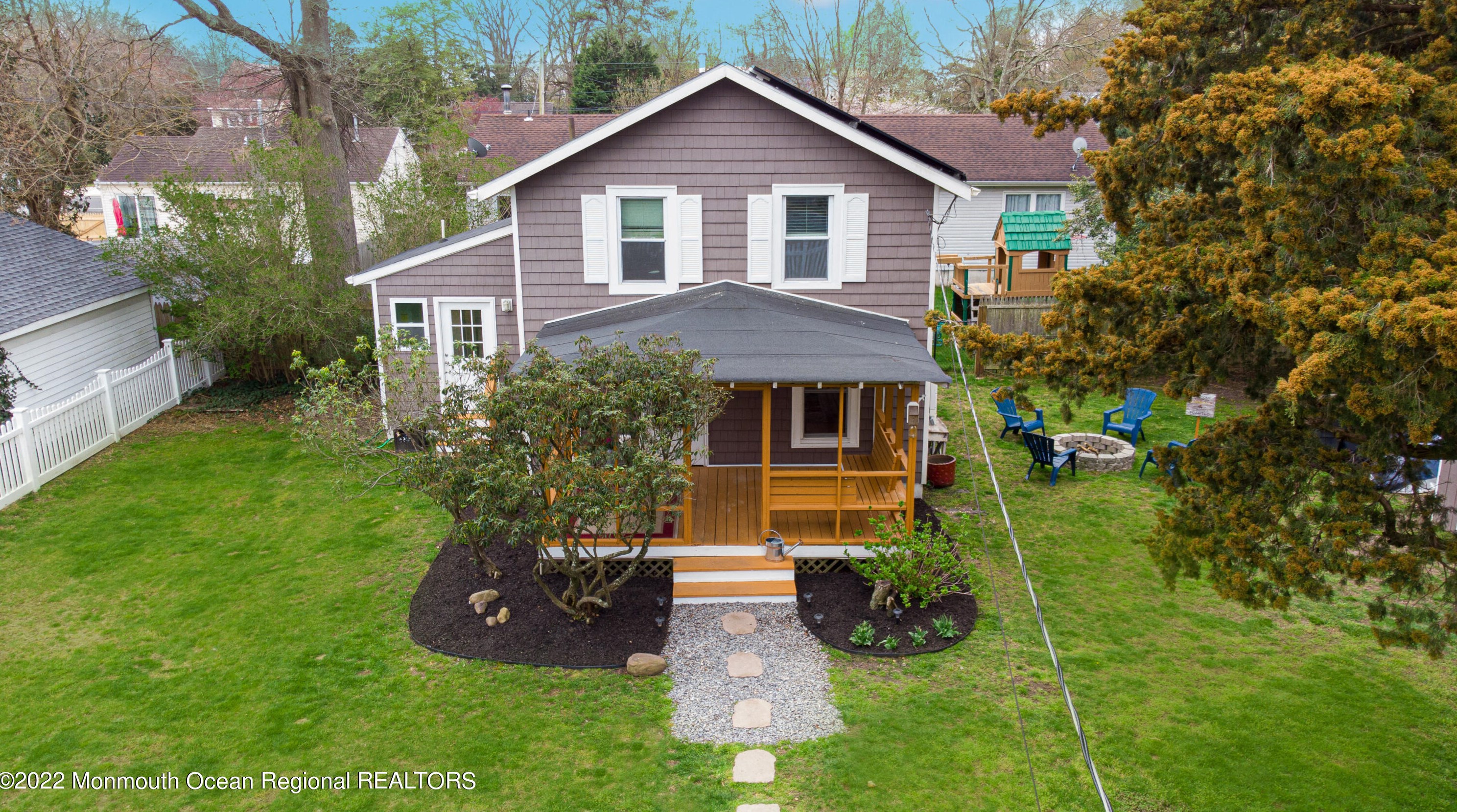 616 Riverside Dr, Berkeley Township, NJ 08721