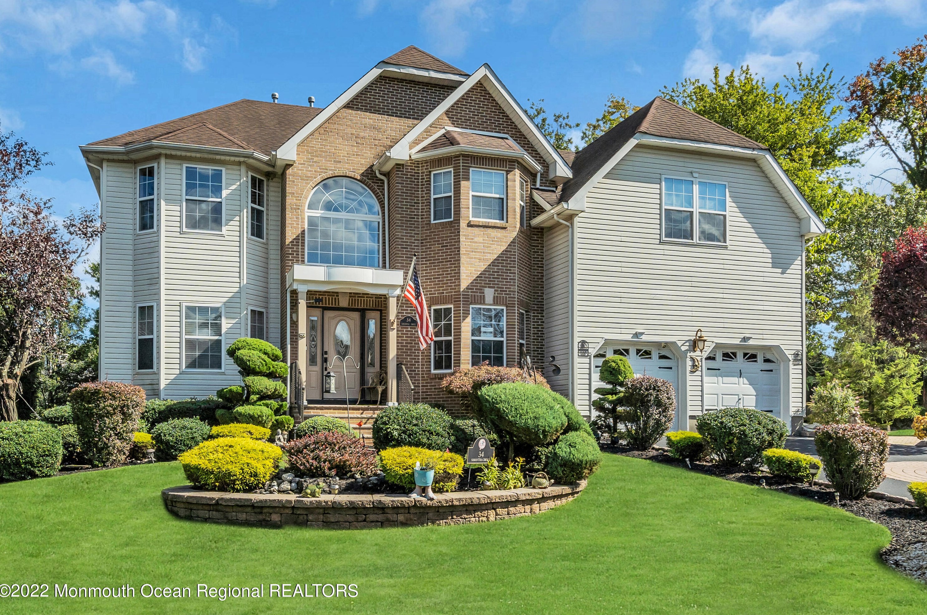 34 Samantha Cir, Matawan, NJ 07747-6824