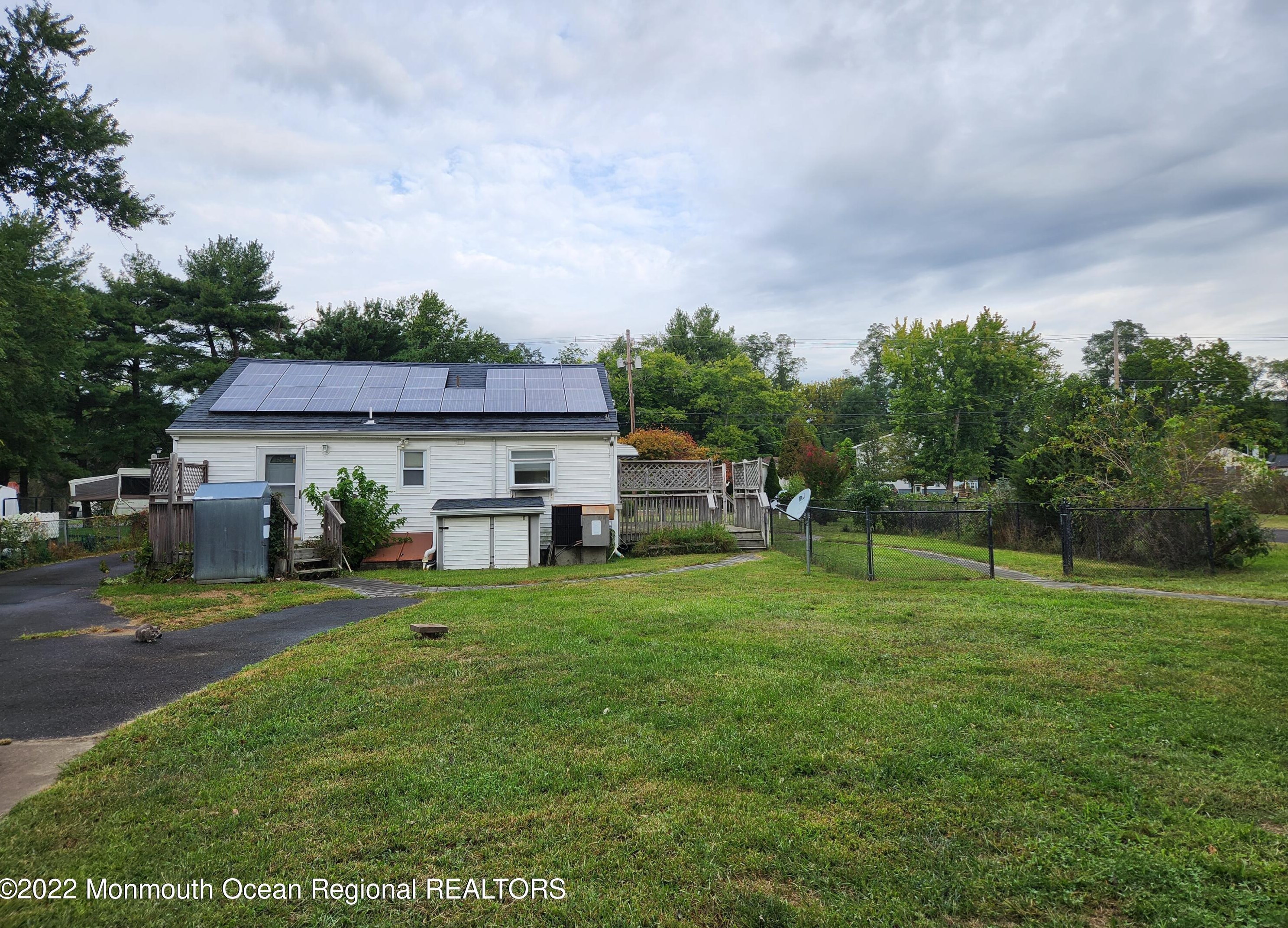 633 Hulses Corner Rd, Wall Township, NJ 07731-8544