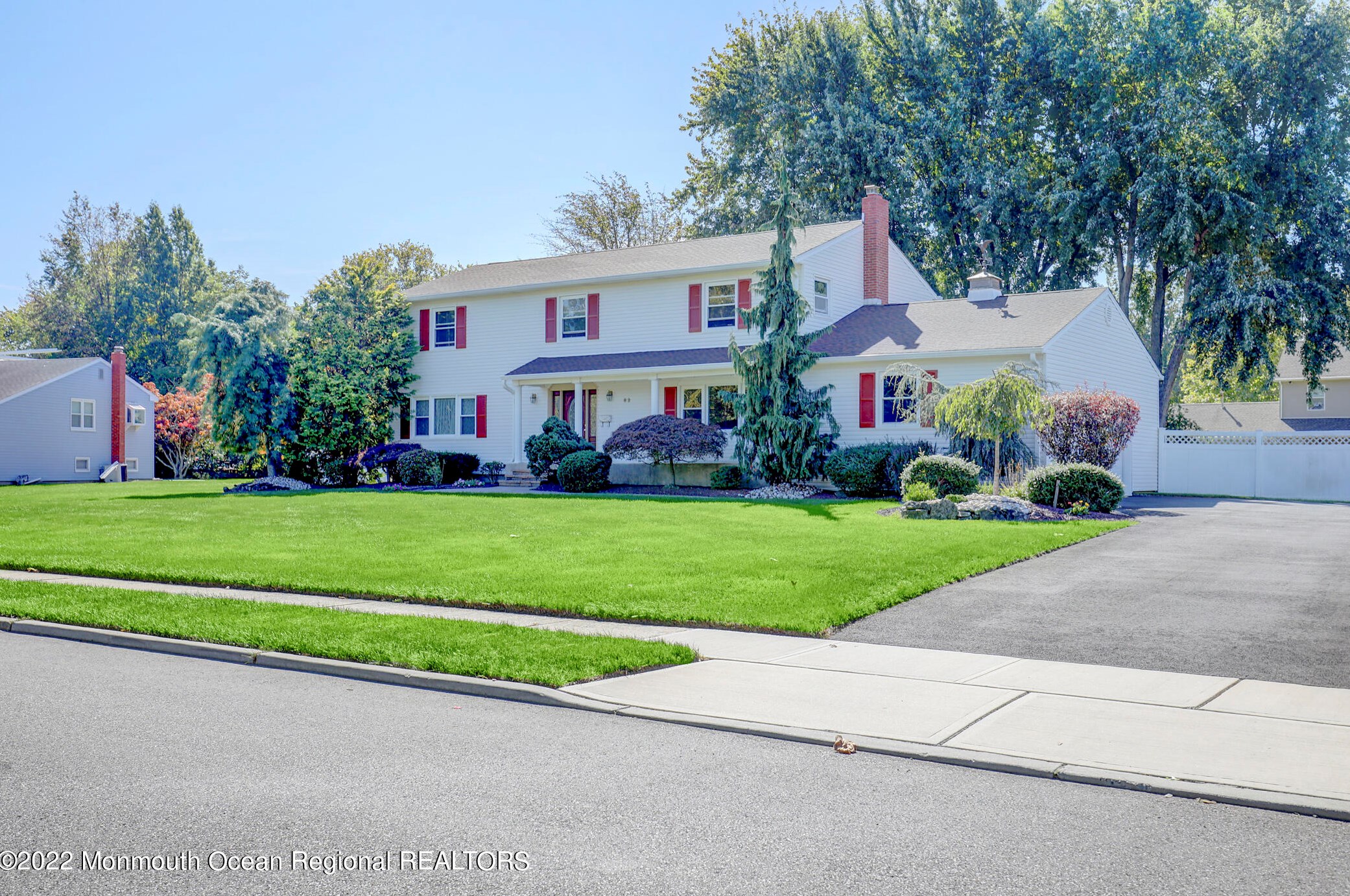 82 Coachman Dr, East Freehold, NJ 07728