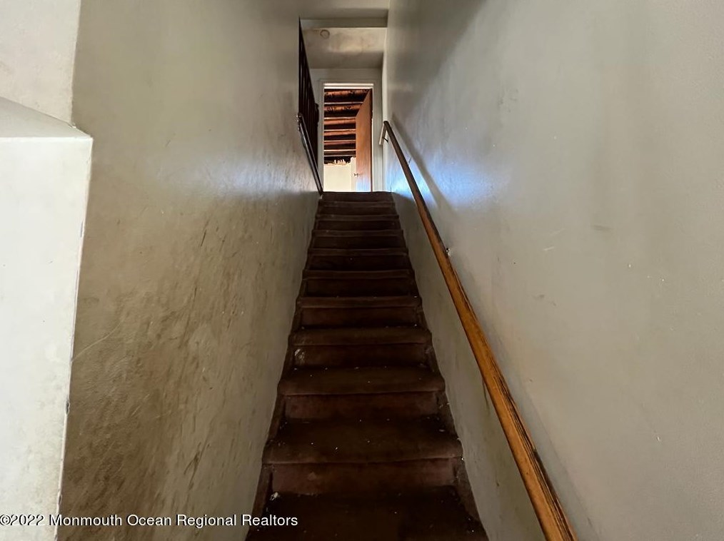 248 Mercer St, Delaware Park NJ exterior