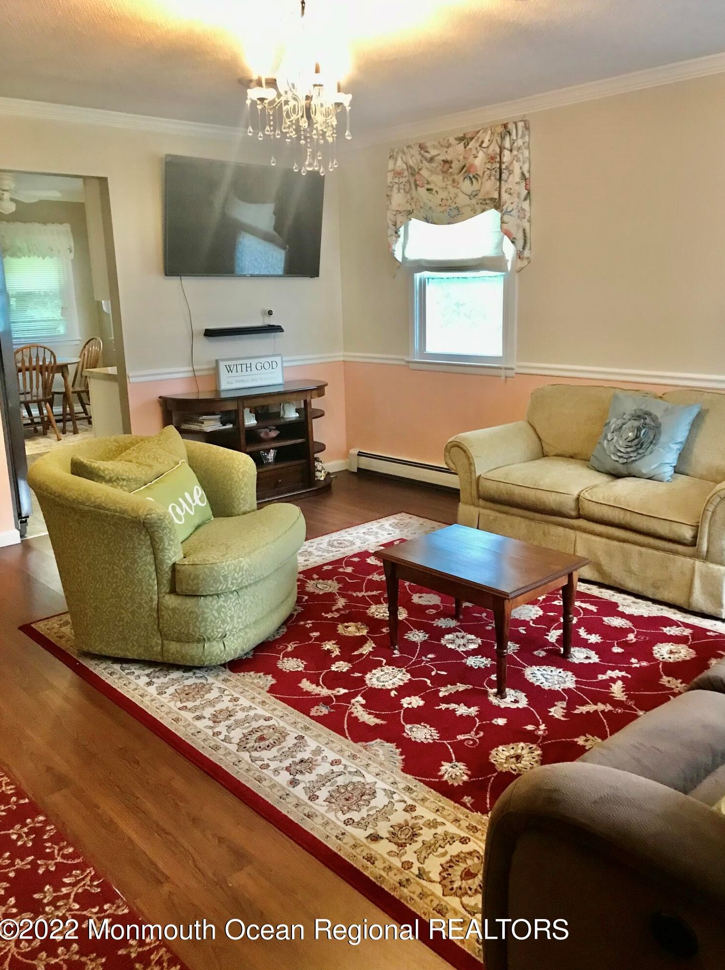61 Green Dr, Toms River, NJ 08755-4056