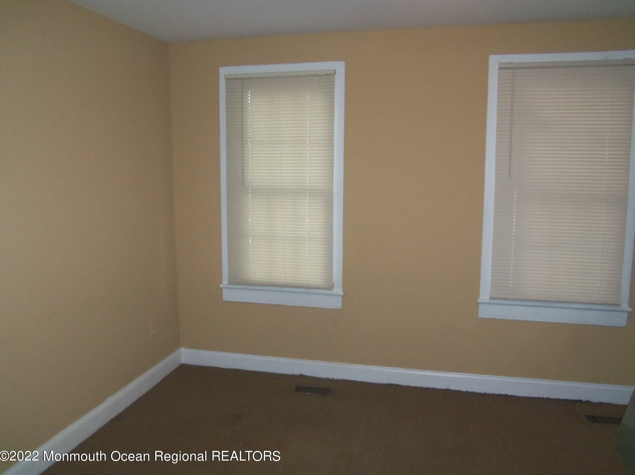 64 Main St, Plumsted Township, NJ 08533