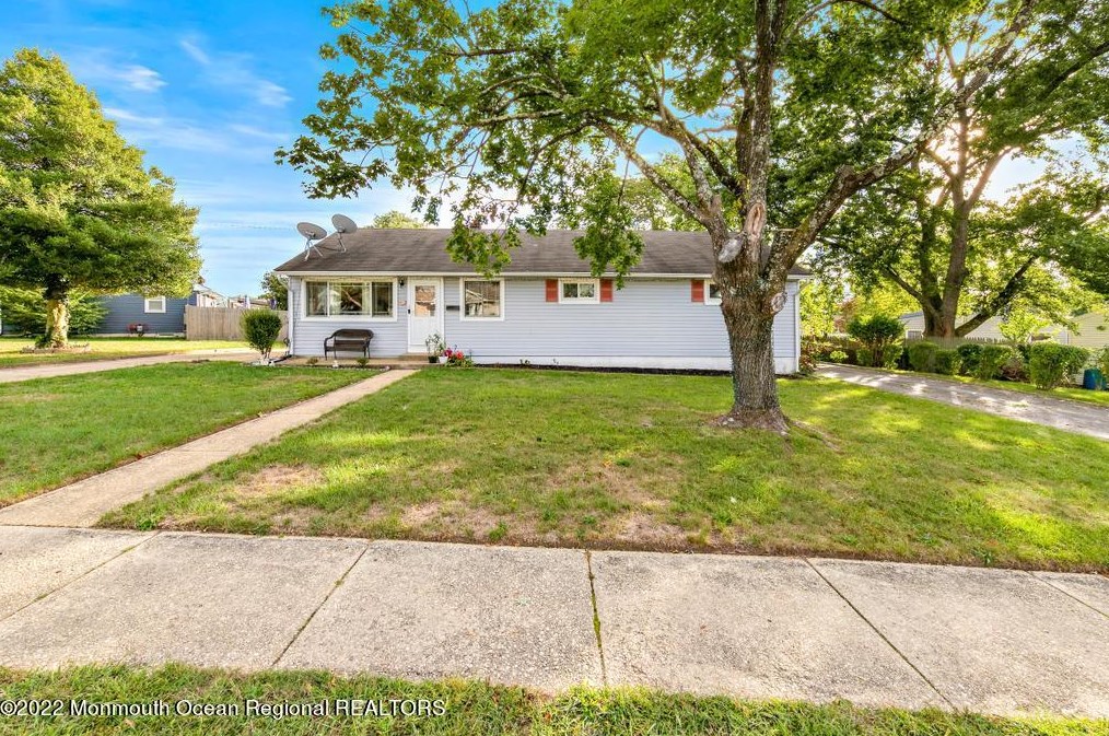 405 Terrace Ave, Toms River, NJ 08753-7778