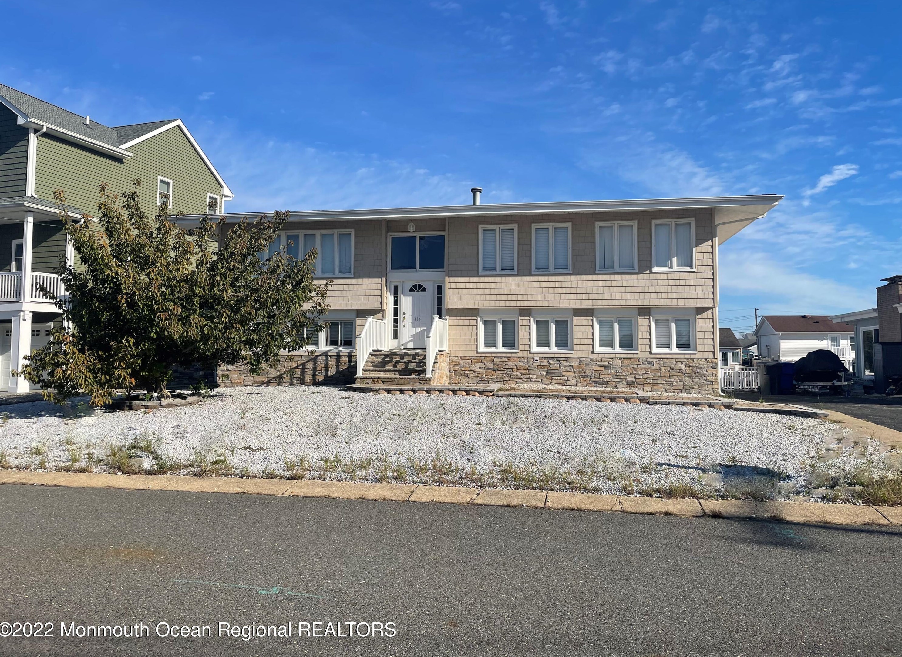 334 Silver Lagoon Dr, Toms River, NJ 08753-2424