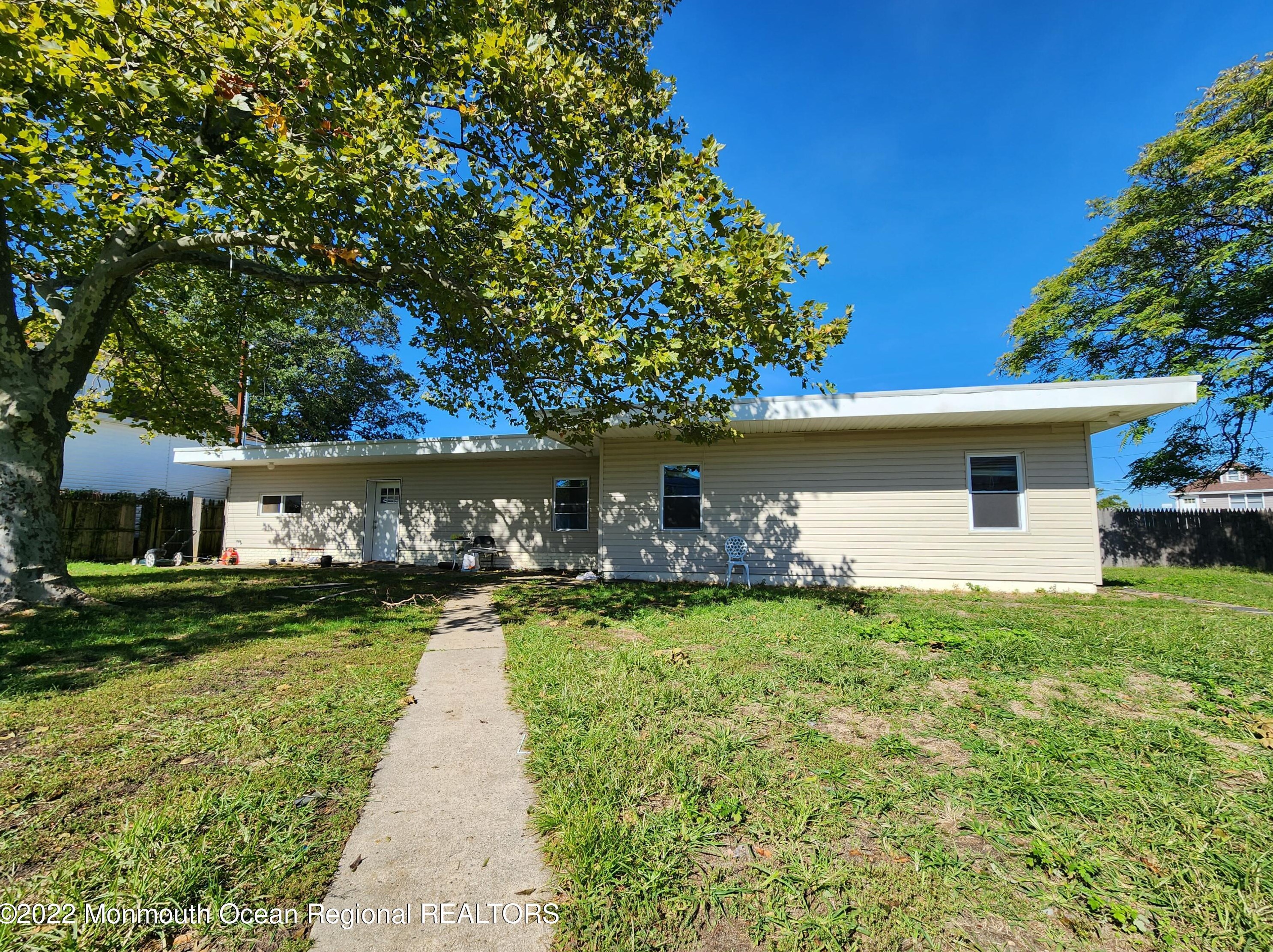 35 Highland Blvd, Ideal Beach, NJ 07734