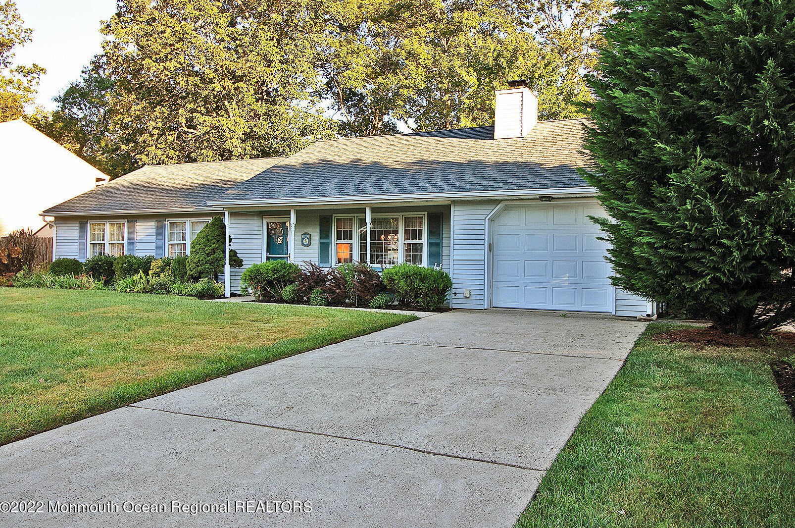 414 Brentwood Pl, Lacey, NJ 08731