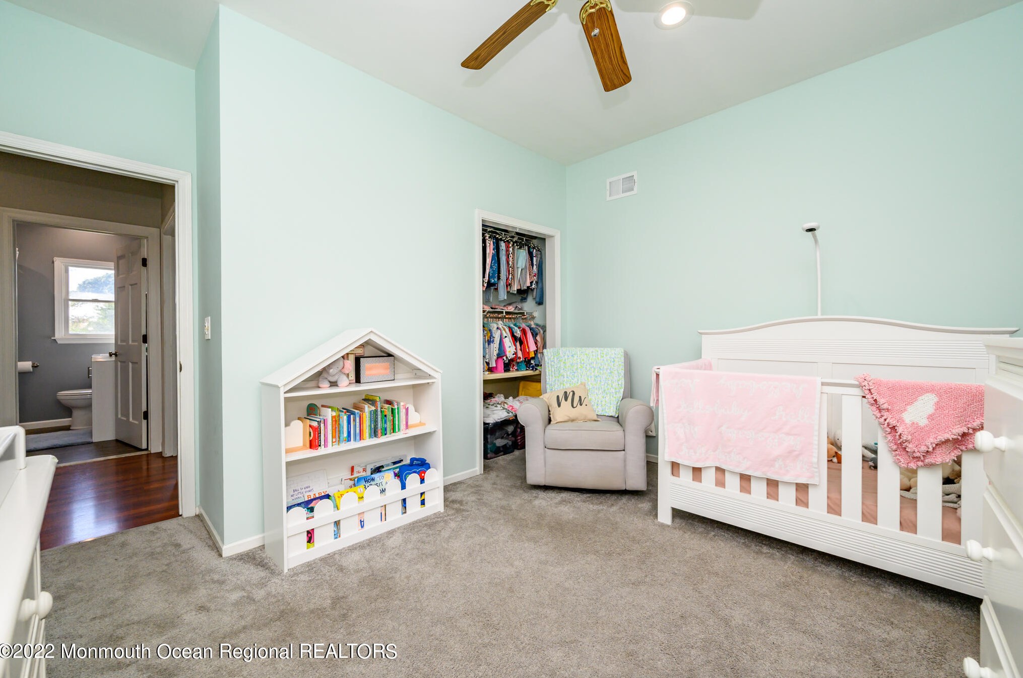 558 Hopping Rd, Belford NJ  07718-1188 exterior