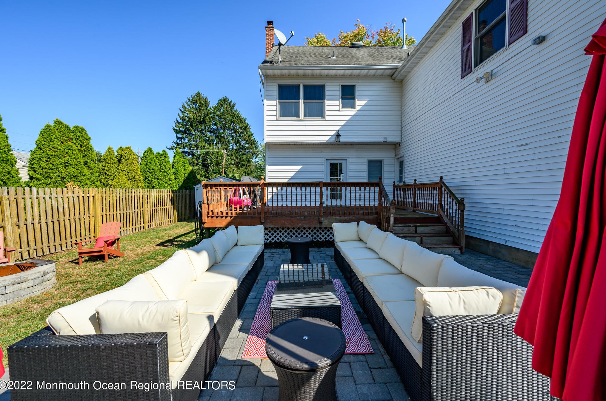 558 Hopping Rd, Belford NJ  07718-1188 exterior