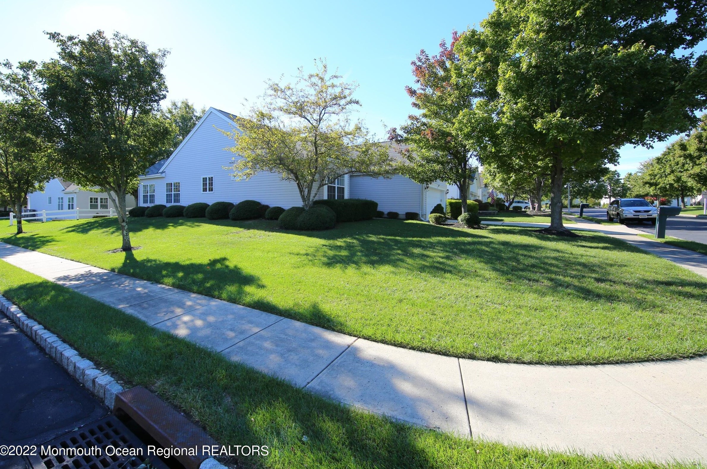 1 Augusta Ct, Wall Township, NJ 07753-3178