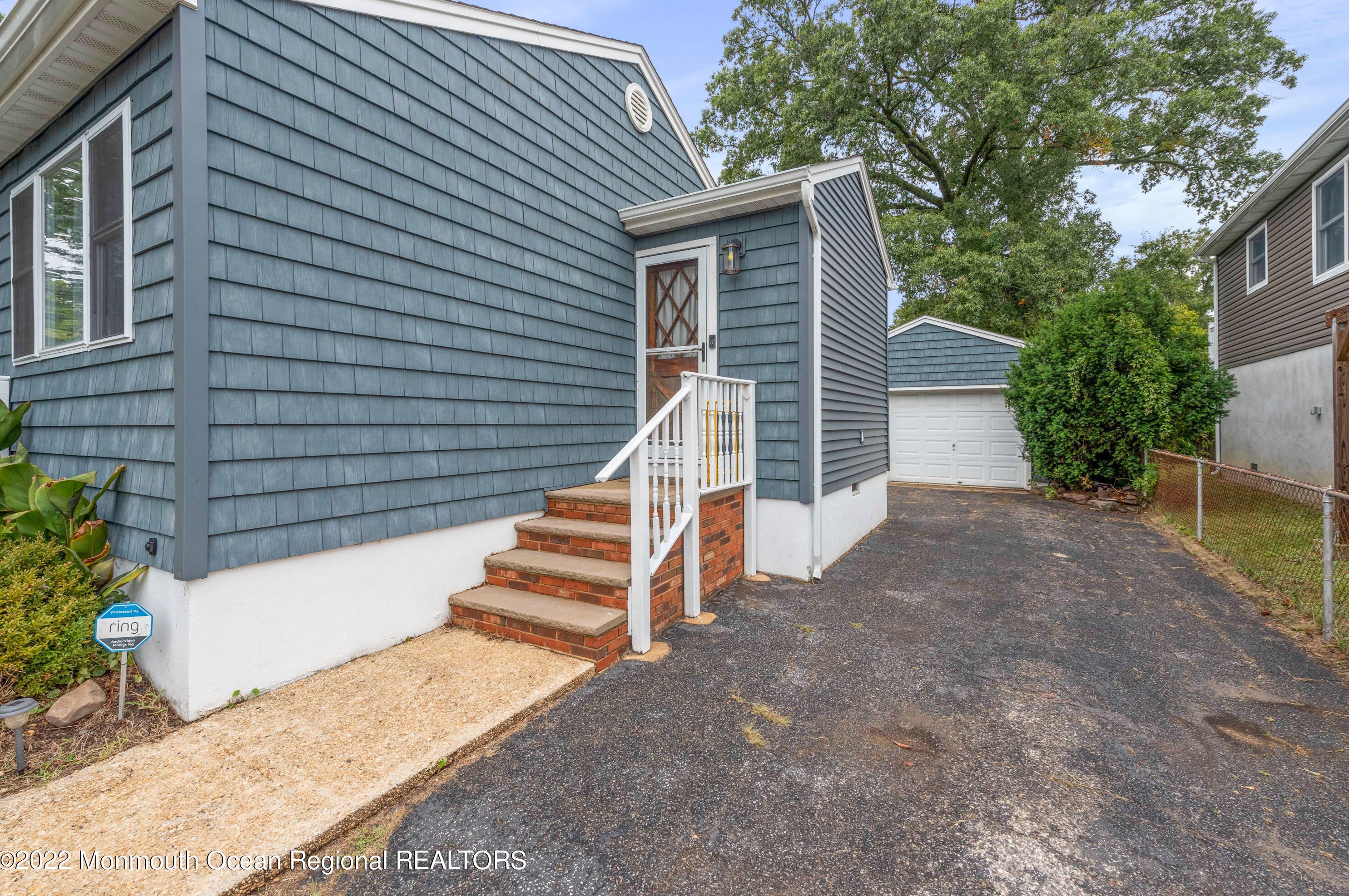 11 Randolph Pl, Ideal Beach, NJ 07734-1711
