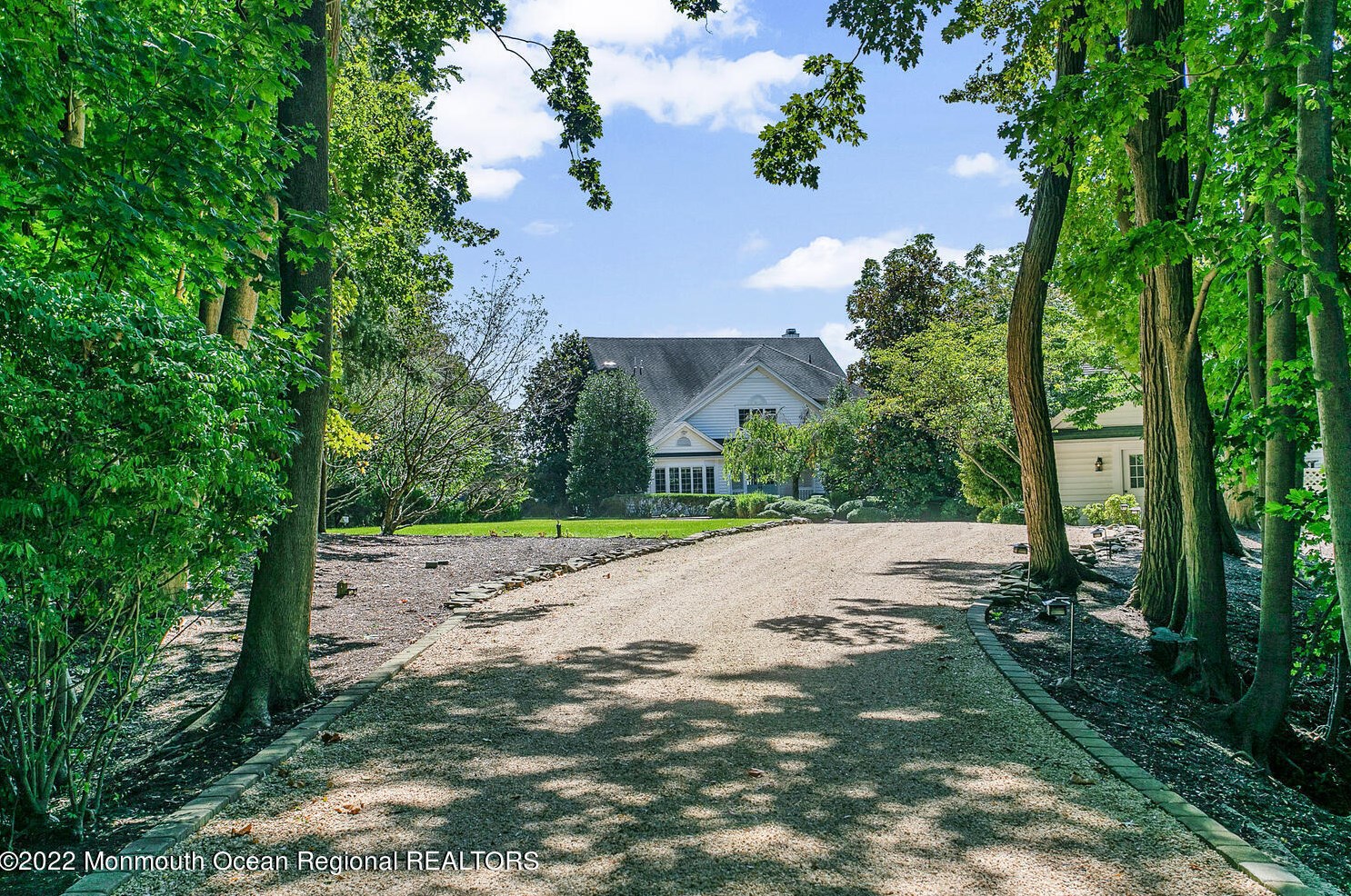 476 Navesink River Rd, Tinton Falls, NJ 07701