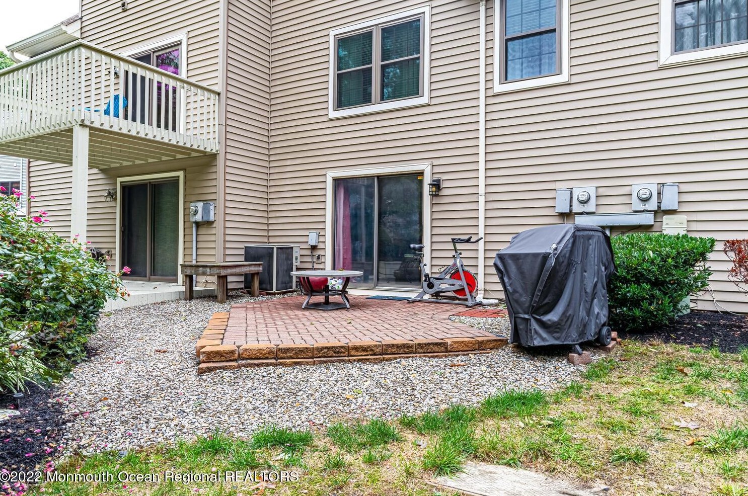 103 Bent Trl, Toms River NJ 08753-8338 exterior