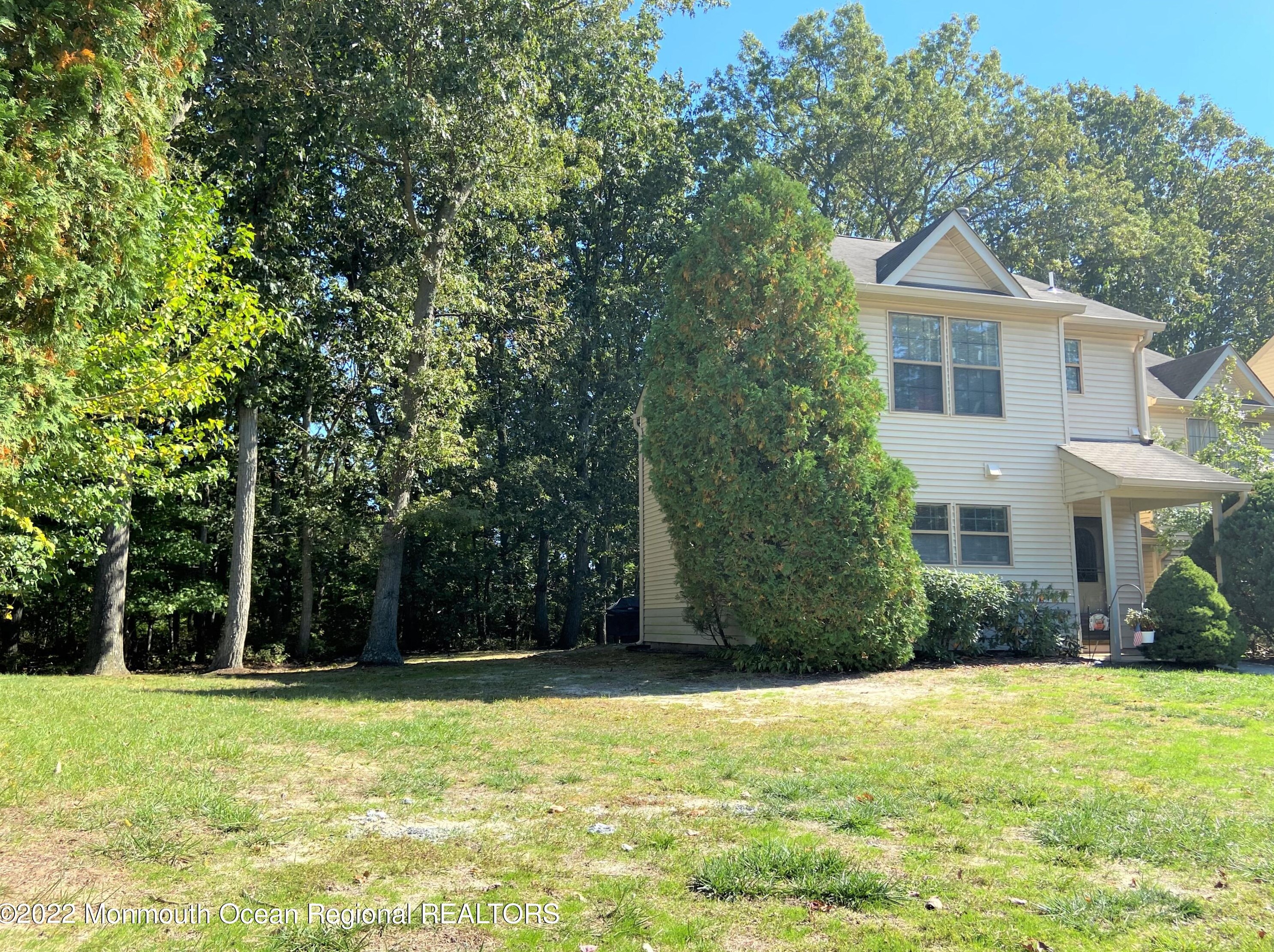 1600 Dahlia Ct, Jackson Twp, NJ 08527