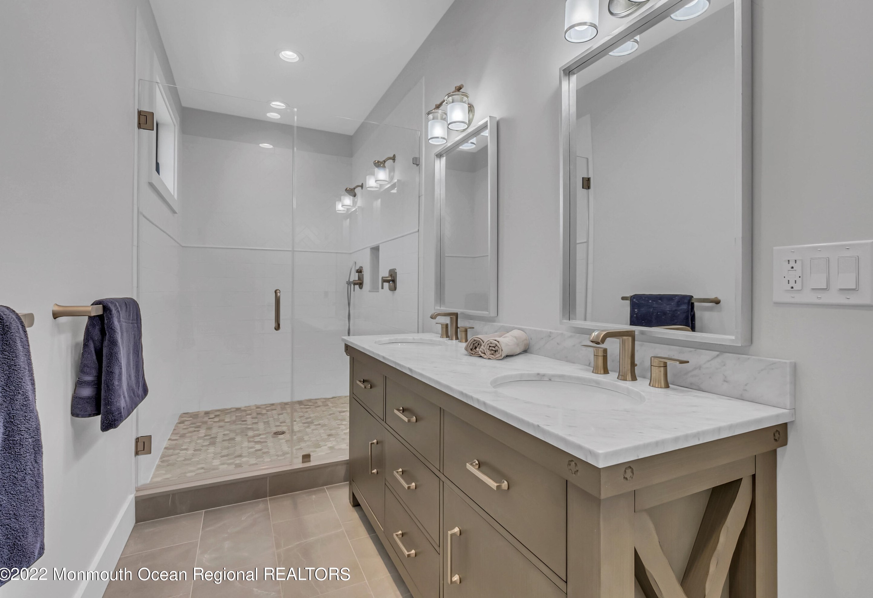 985 Atlantic Ave, Wall Township NJ exterior