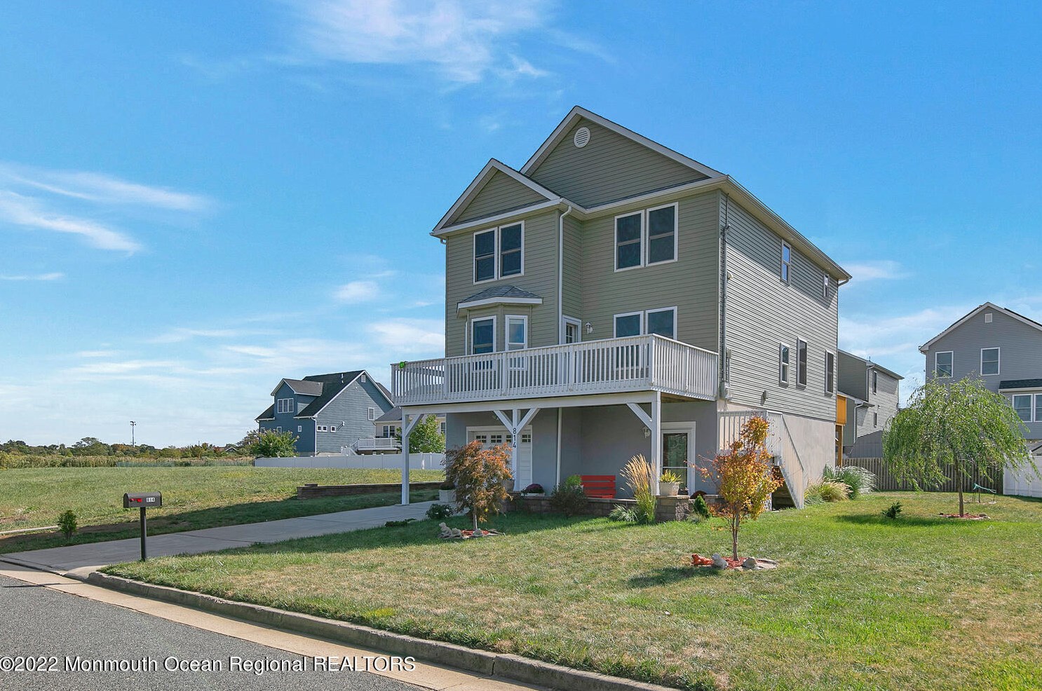 814 Brook Ave, Keyport, NJ 07735-3234