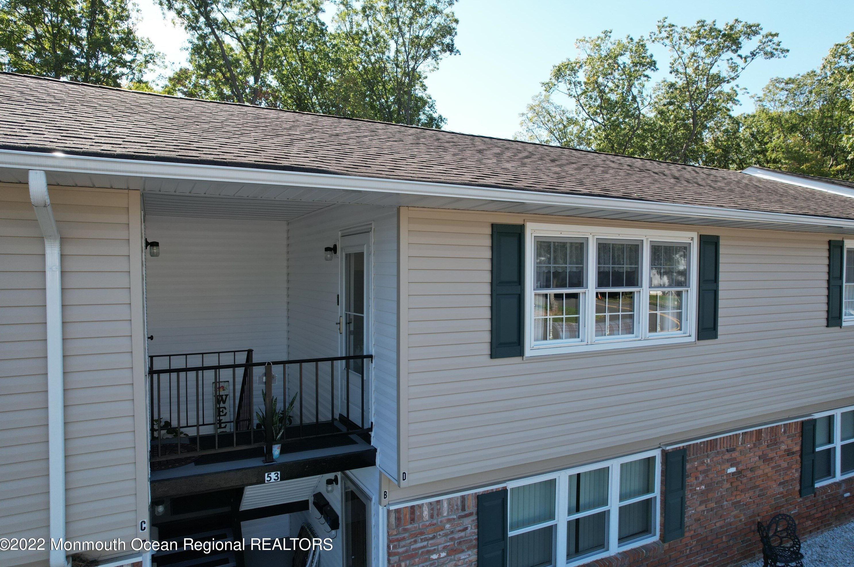 53 Galewood Dr, Matawan, NJ 07747-3662