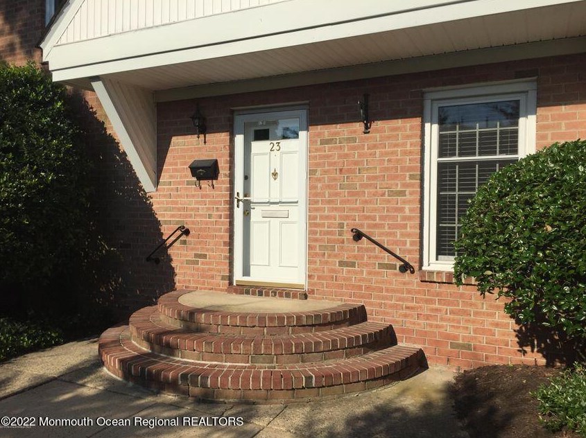 23 Wyckham Rd, Wall Township, NJ 07762
