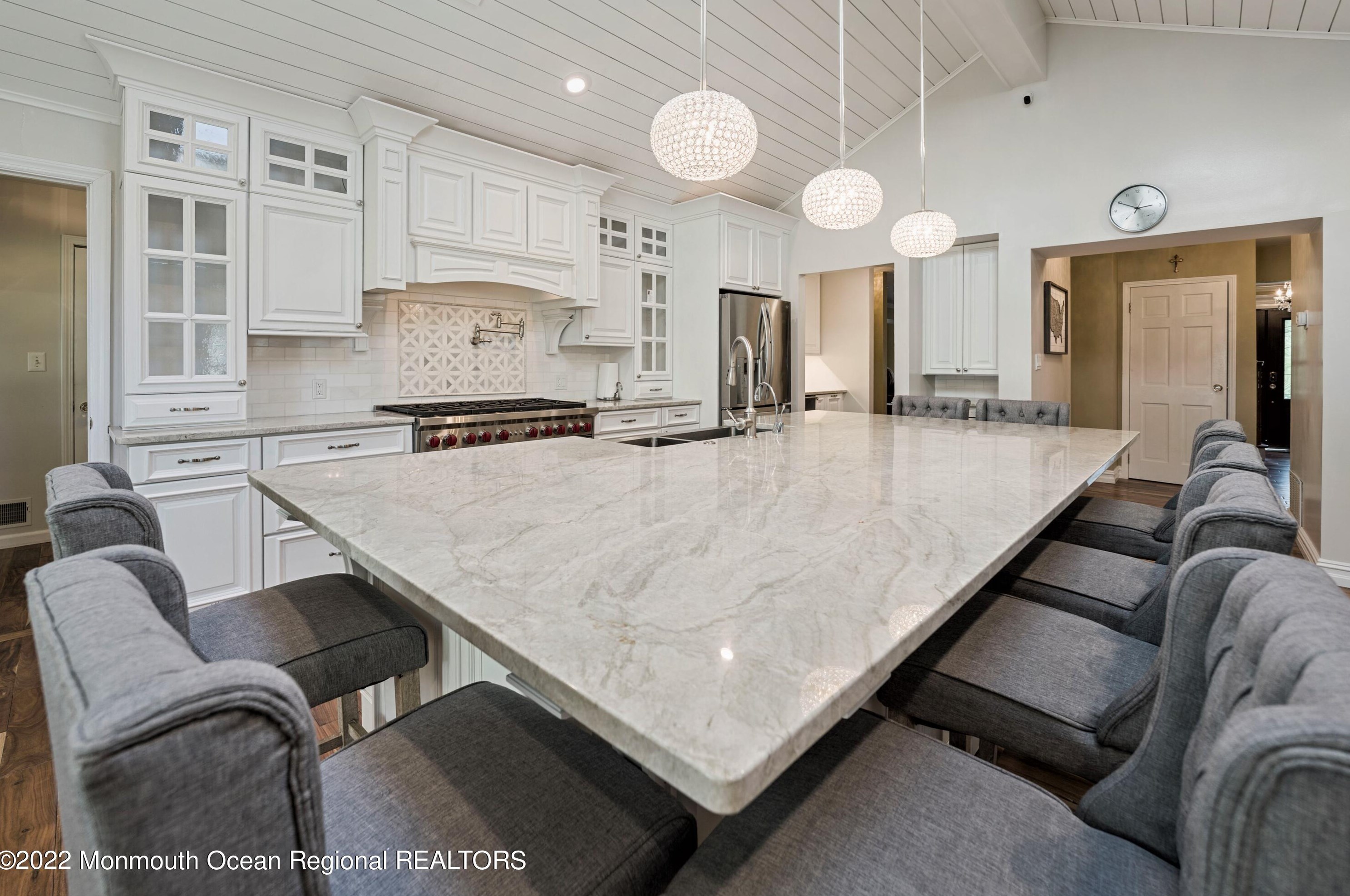 117 Augusta Dr, Lincroft, NJ 07738