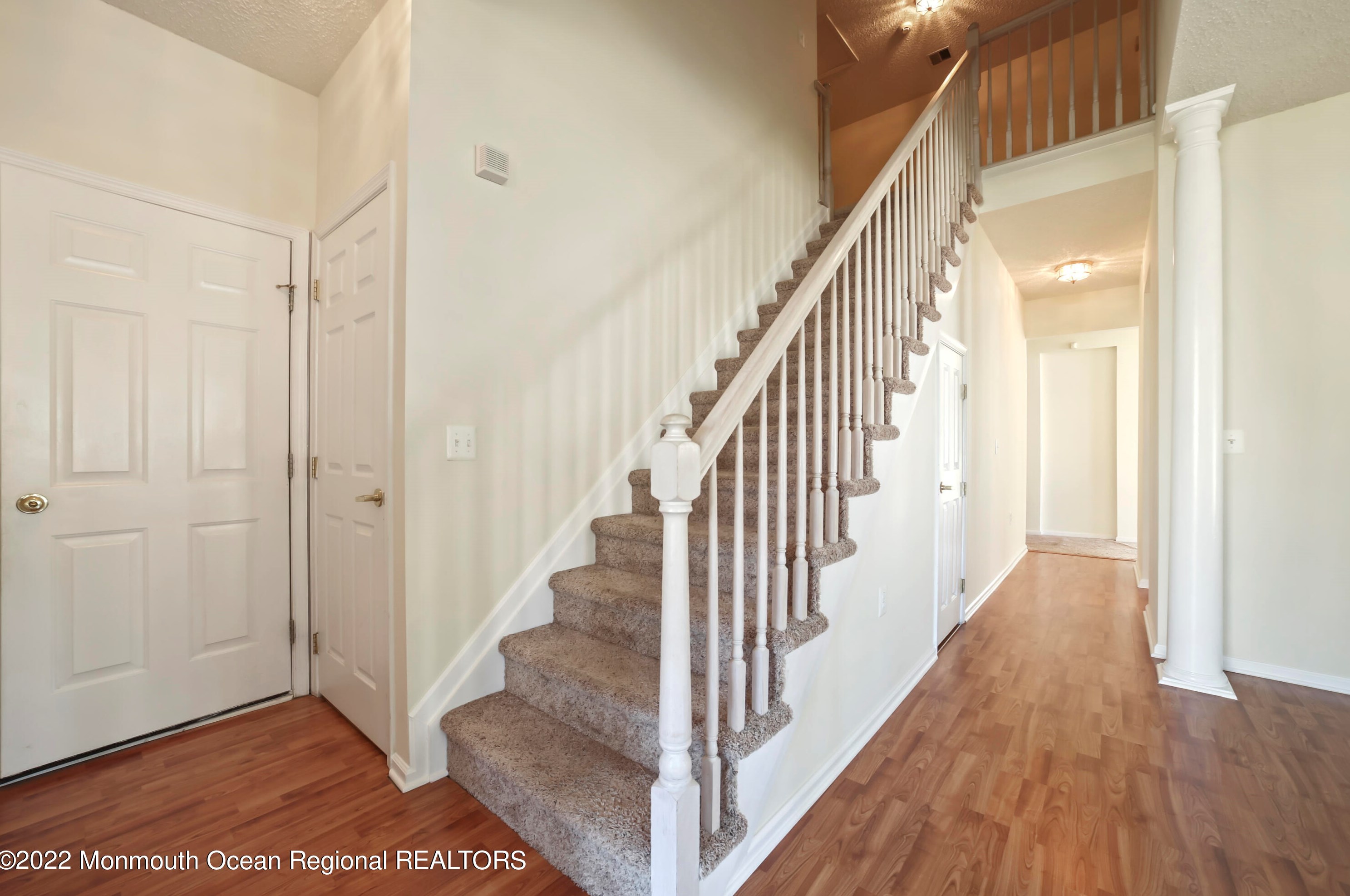 1 Severn Way, Monroe Twp NJ  08831-2672 exterior