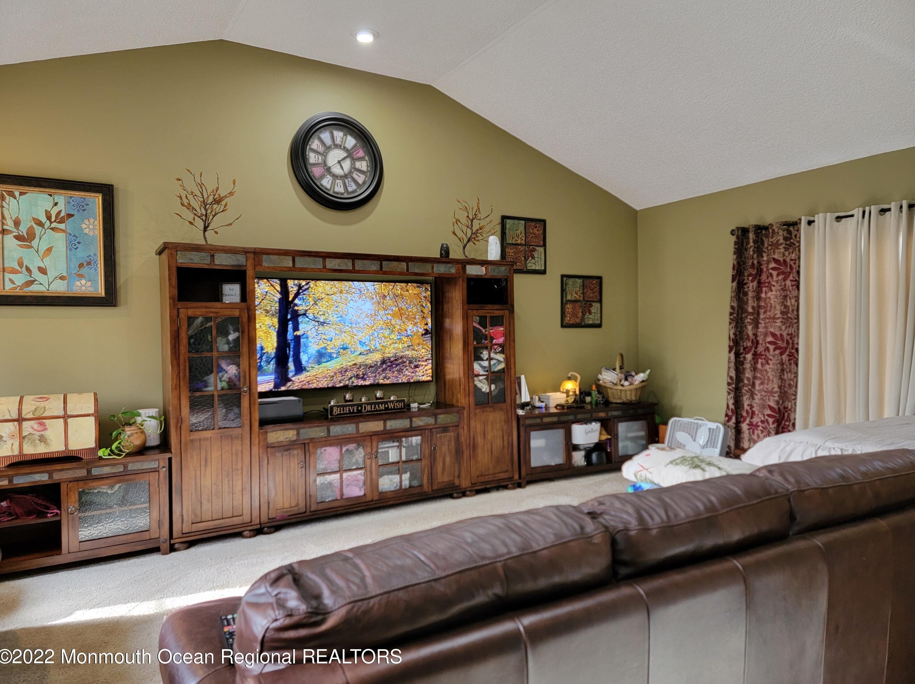 28 Castle Ave, Jackson Twp, NJ 08527