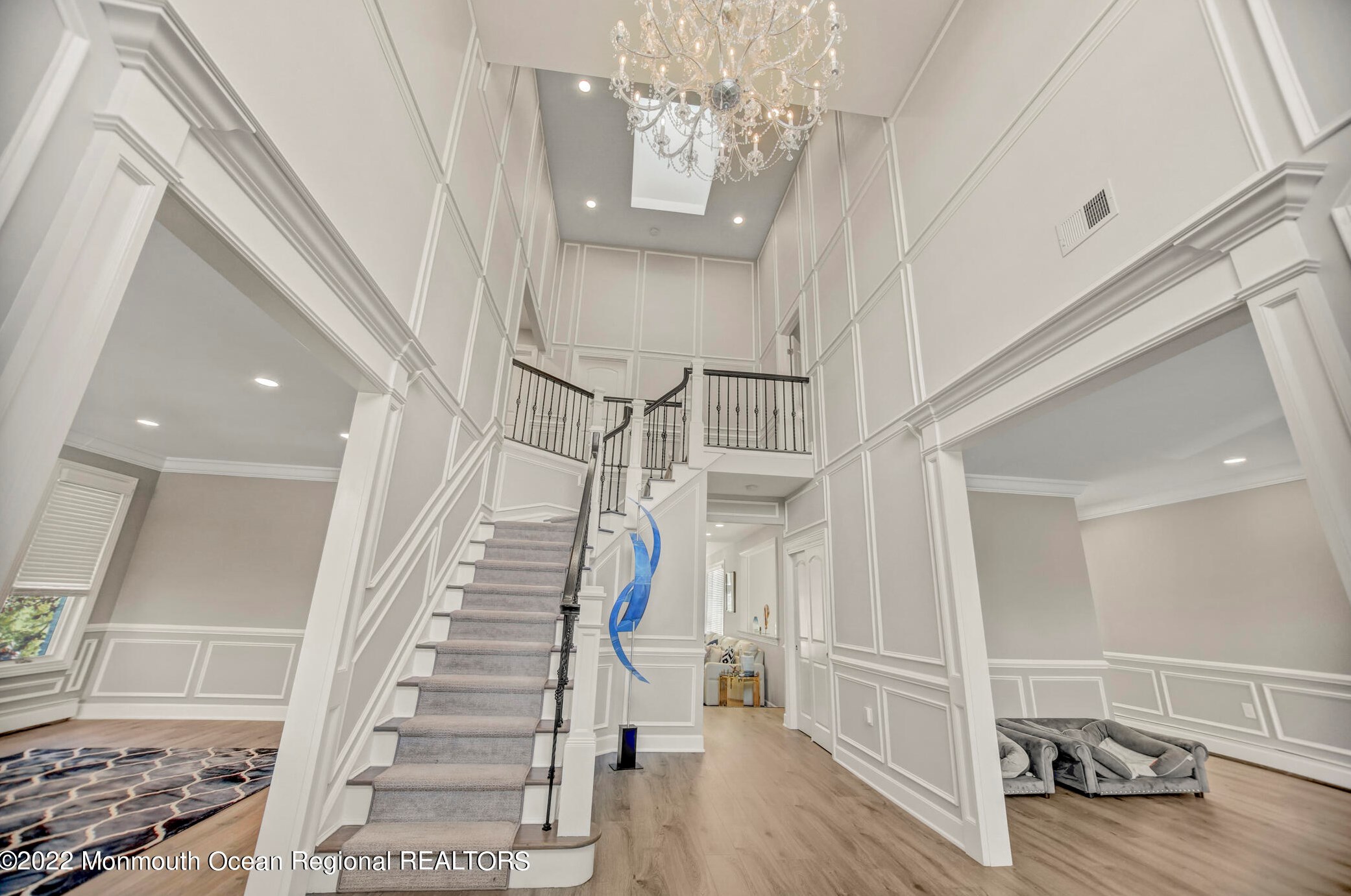 33 Denise Ct, Millstone Township, NJ 07726-4679