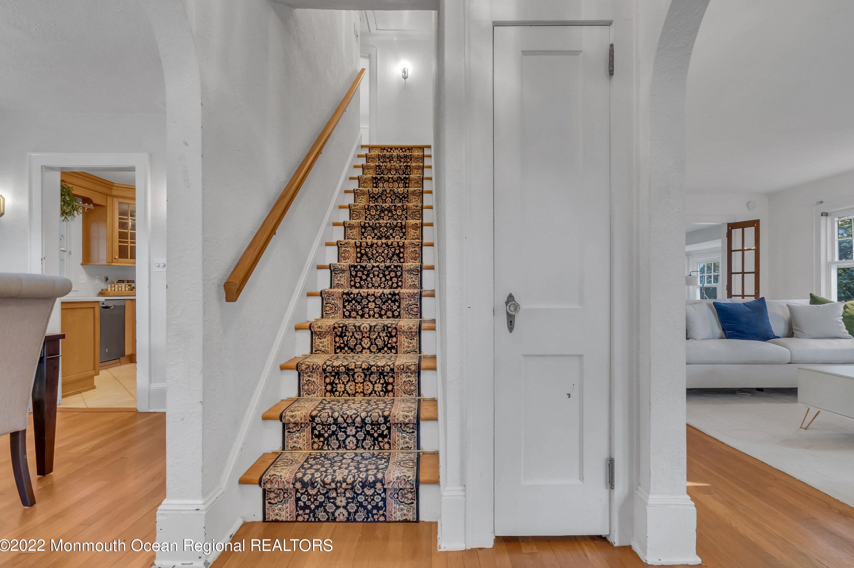 251 Lawrence Ave, Oakhurst, NJ 07755-1752
