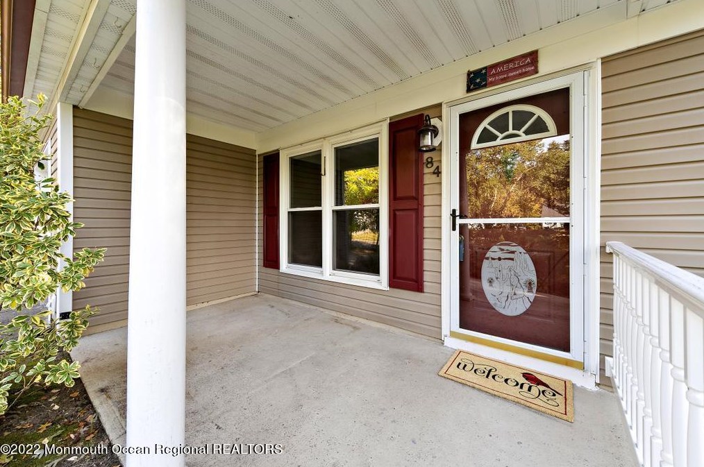 84 Highland Dr, Barnegat Township, NJ 08005-1262
